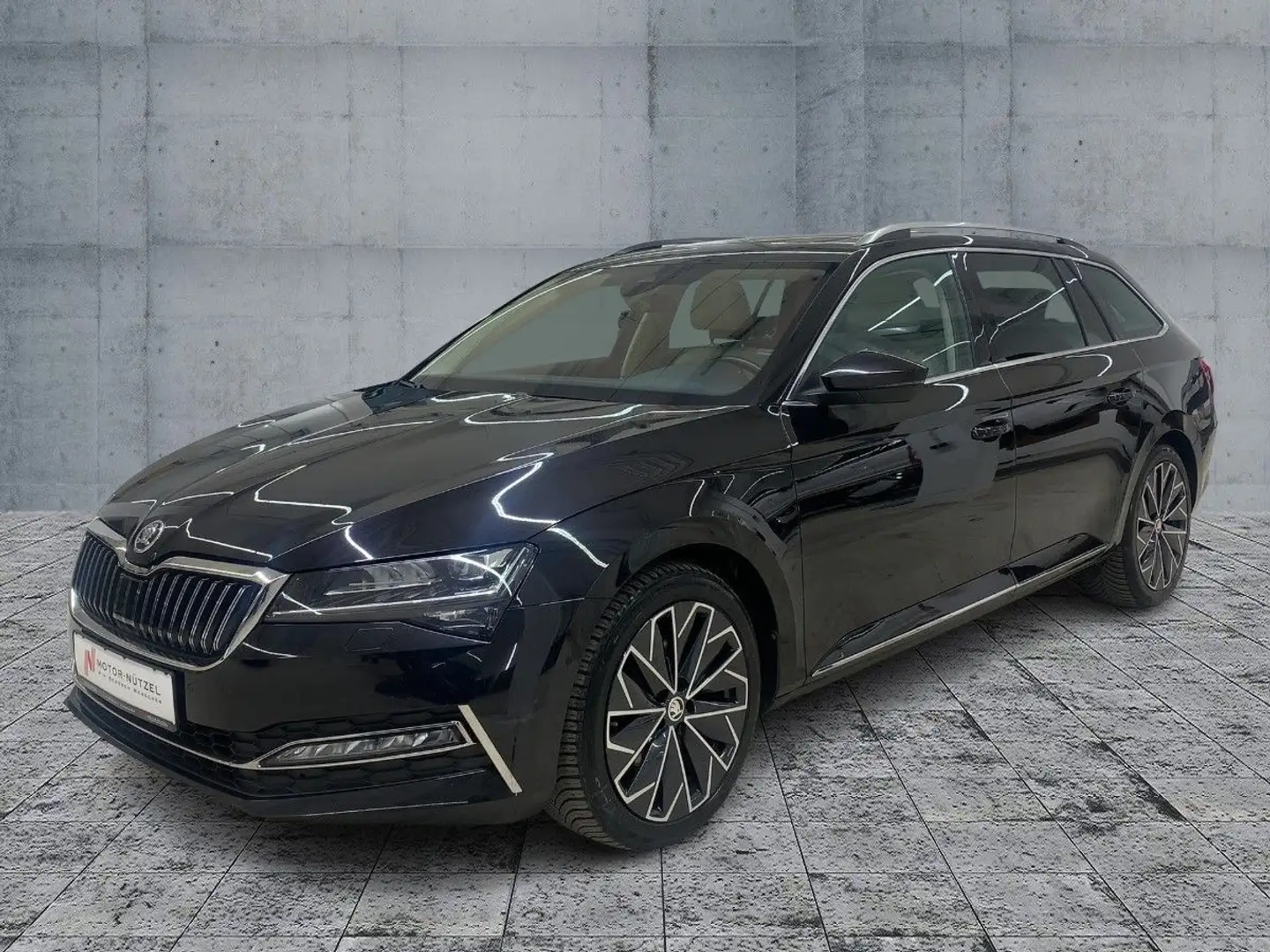 Skoda Superb Combi 2.0 TDI DSG L&K LED+NAV+ACC+RFK+AHK Schwarz - 2