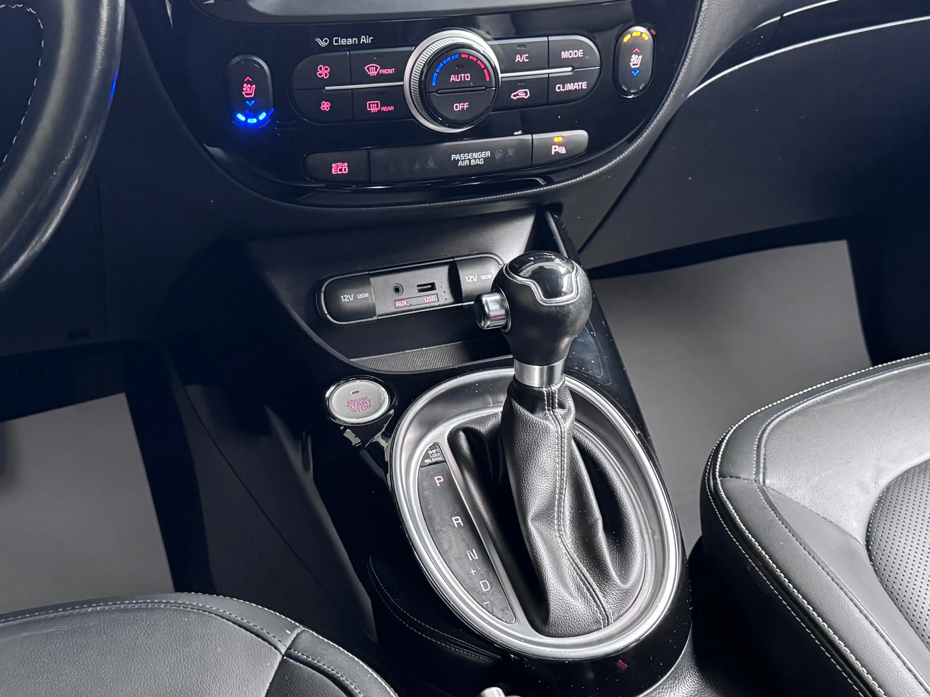 Kia Soul Spirit*1.Hand*Automatik*Navi*Kamera*4xSHZ*LHZ — photo 12