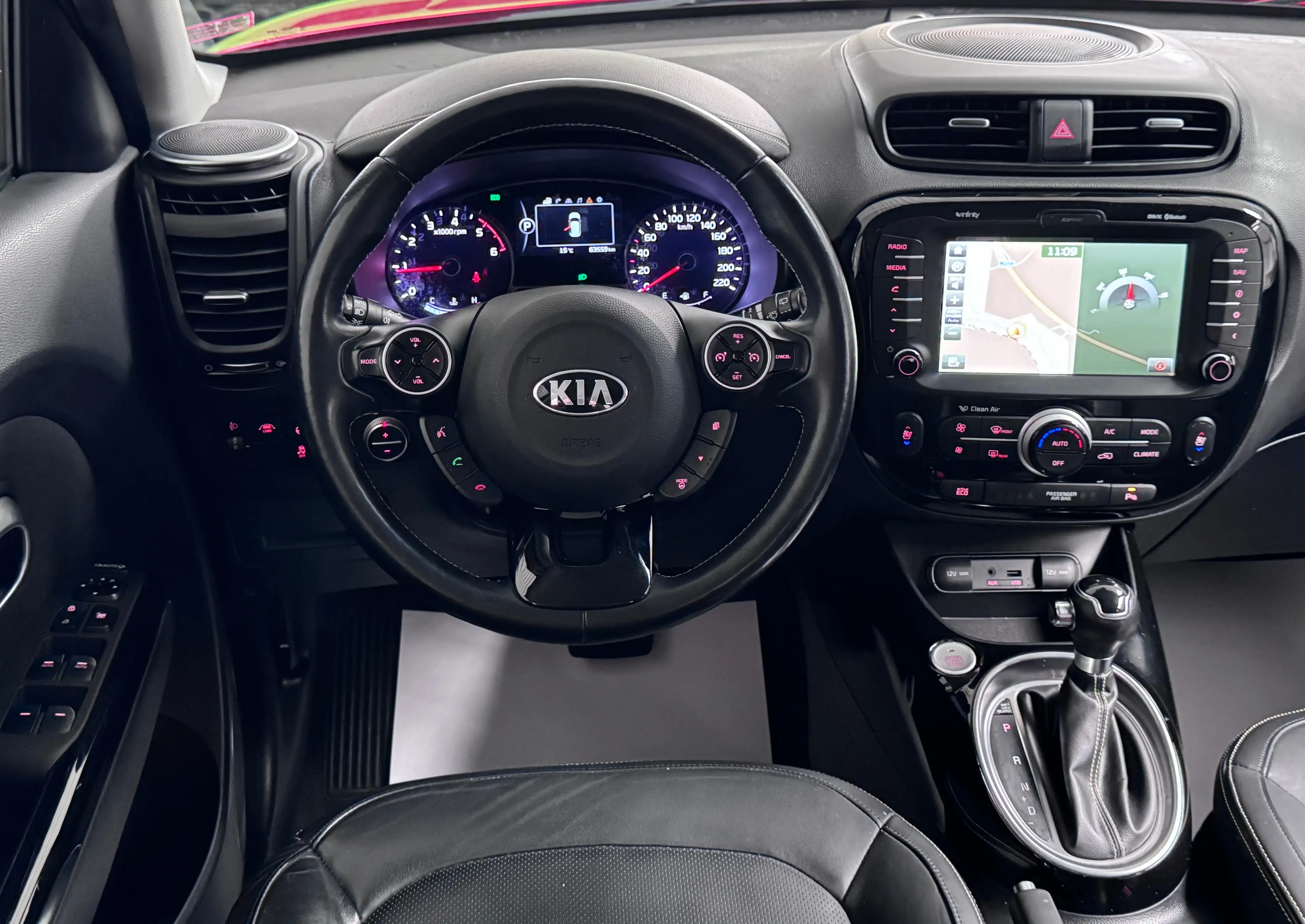 Kia Soul Spirit*1.Hand*Automatik*Navi*Kamera*4xSHZ*LHZ — photo 11