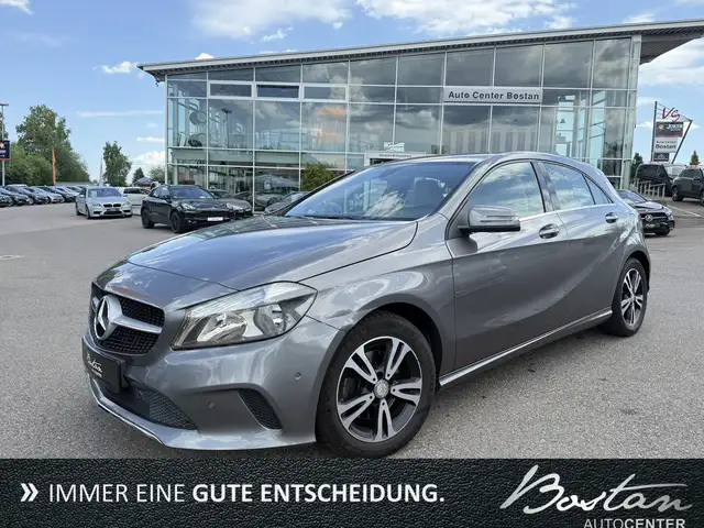 Mercedes-Benz A 180 BLUEEFFICIENCY/NAVI/LEDER/PDC/SITZHEIZUNG