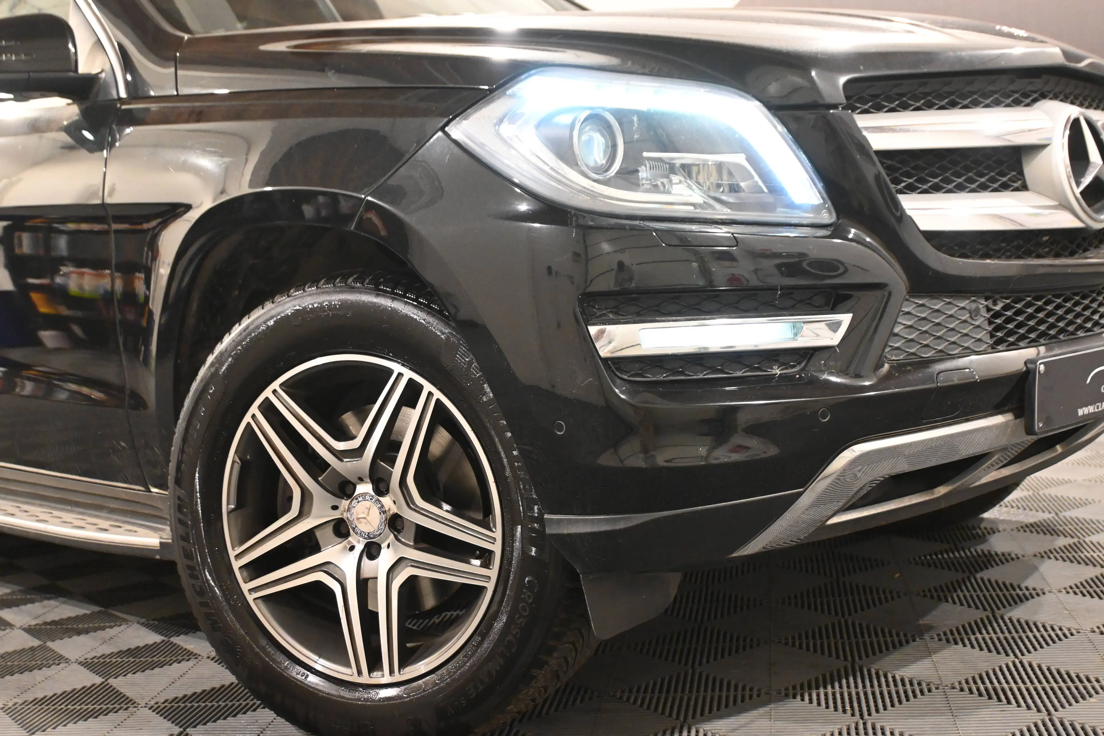 Mercedes-Benz GL 350 GL350 BLUE TEC 4-MATIC / EURO 6b / 7 SEATS / 7 PLAATS / 7 SITZE / FULL FULL SERVICE MB !! — photo 3