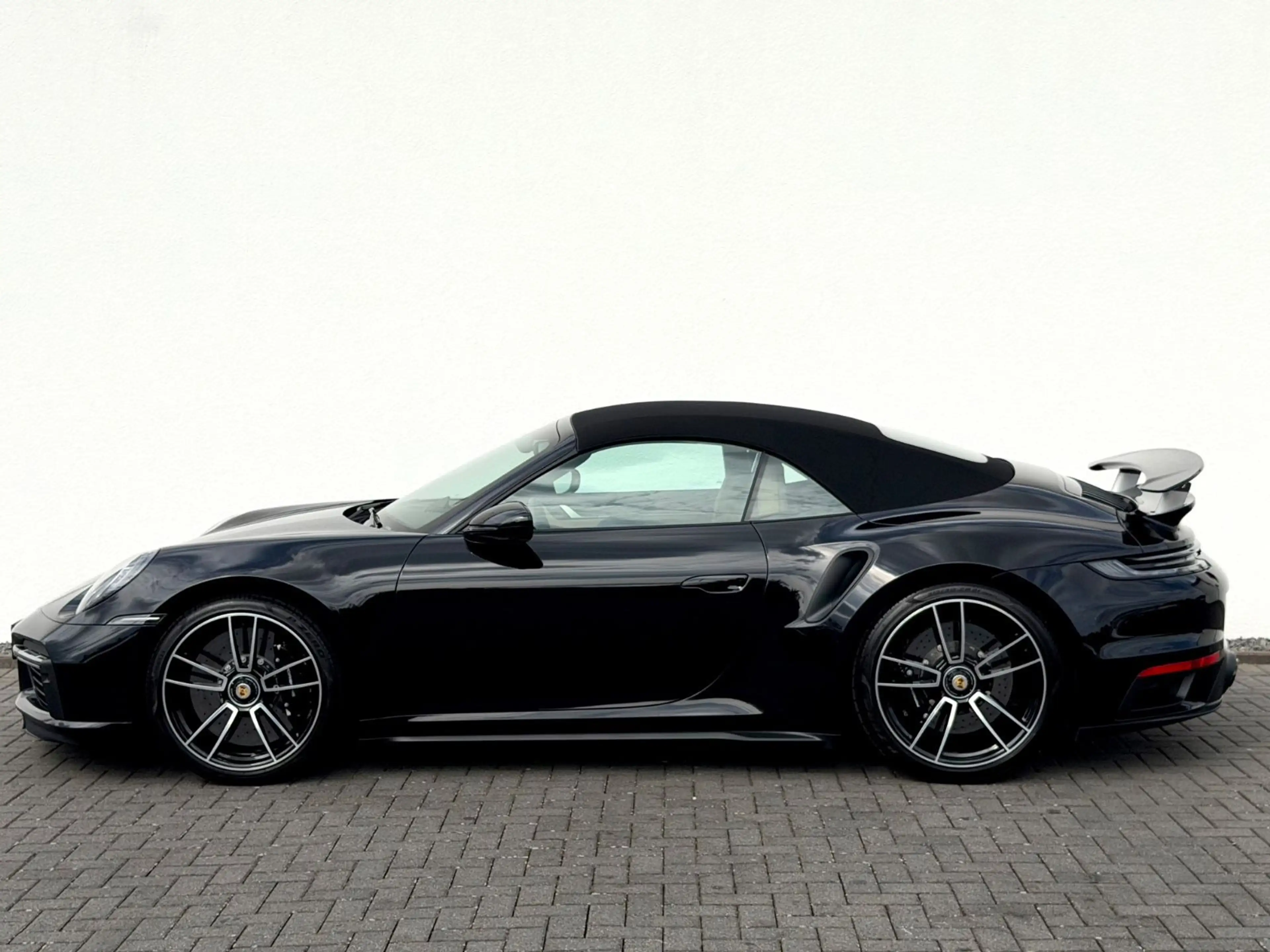 Porsche 911 Turbo S Cabriolet/LIFT/KERAMIK/BOSE/GARANTIE — photo 25