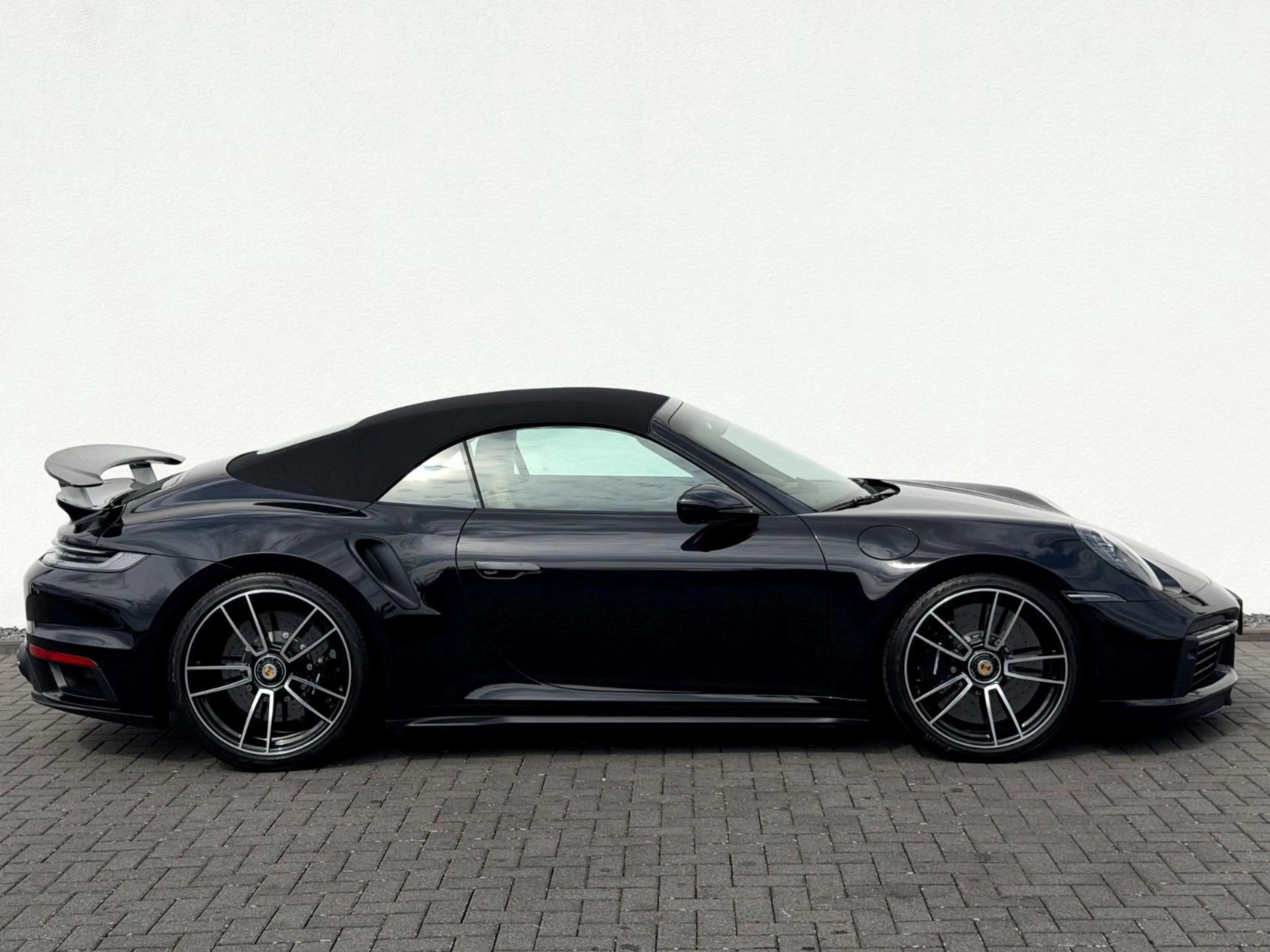 Porsche 911 Turbo S Cabriolet/LIFT/KERAMIK/BOSE/GARANTIE — photo 24