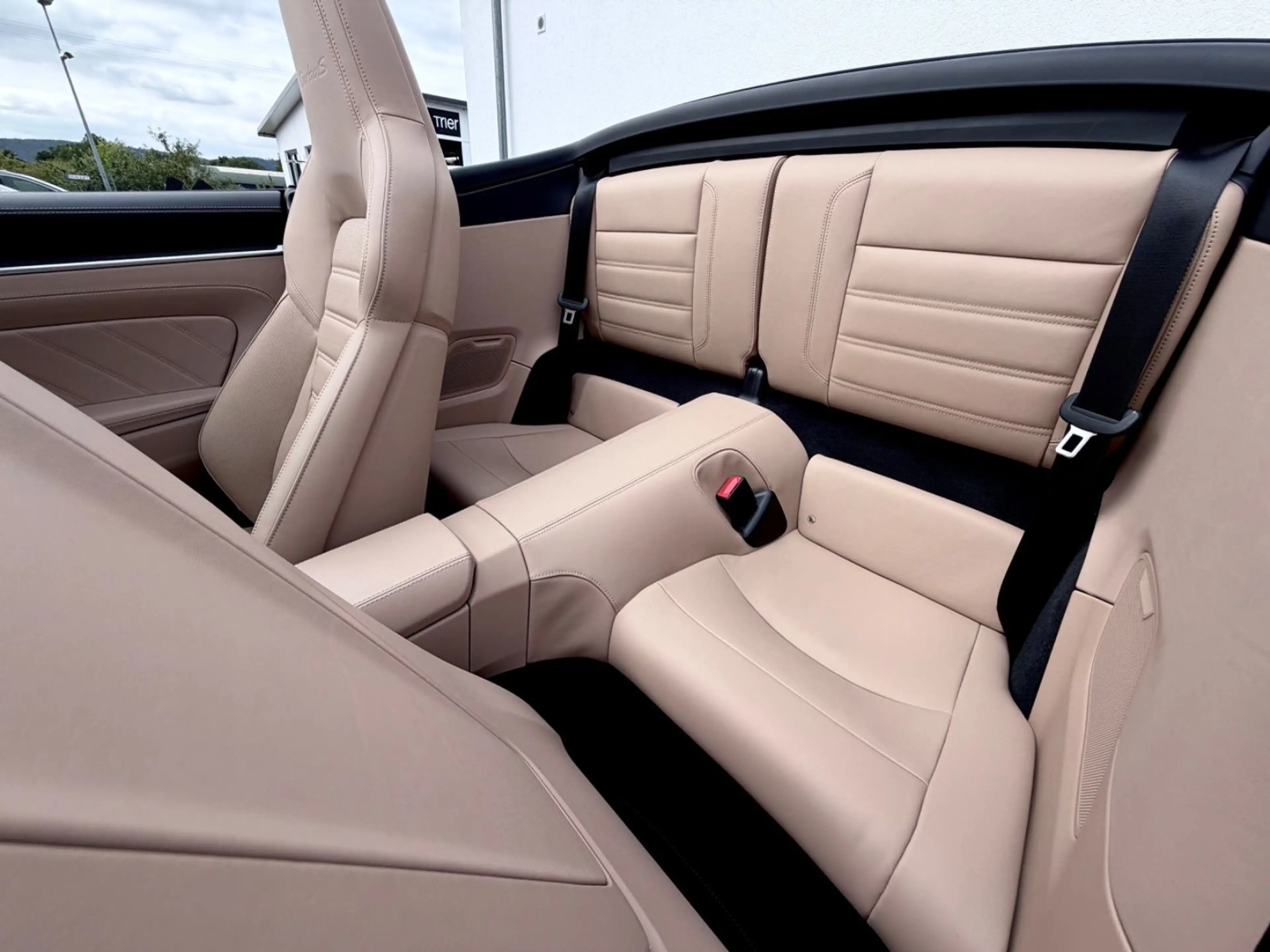 Porsche 911 Turbo S Cabriolet/LIFT/KERAMIK/BOSE/GARANTIE — photo 14
