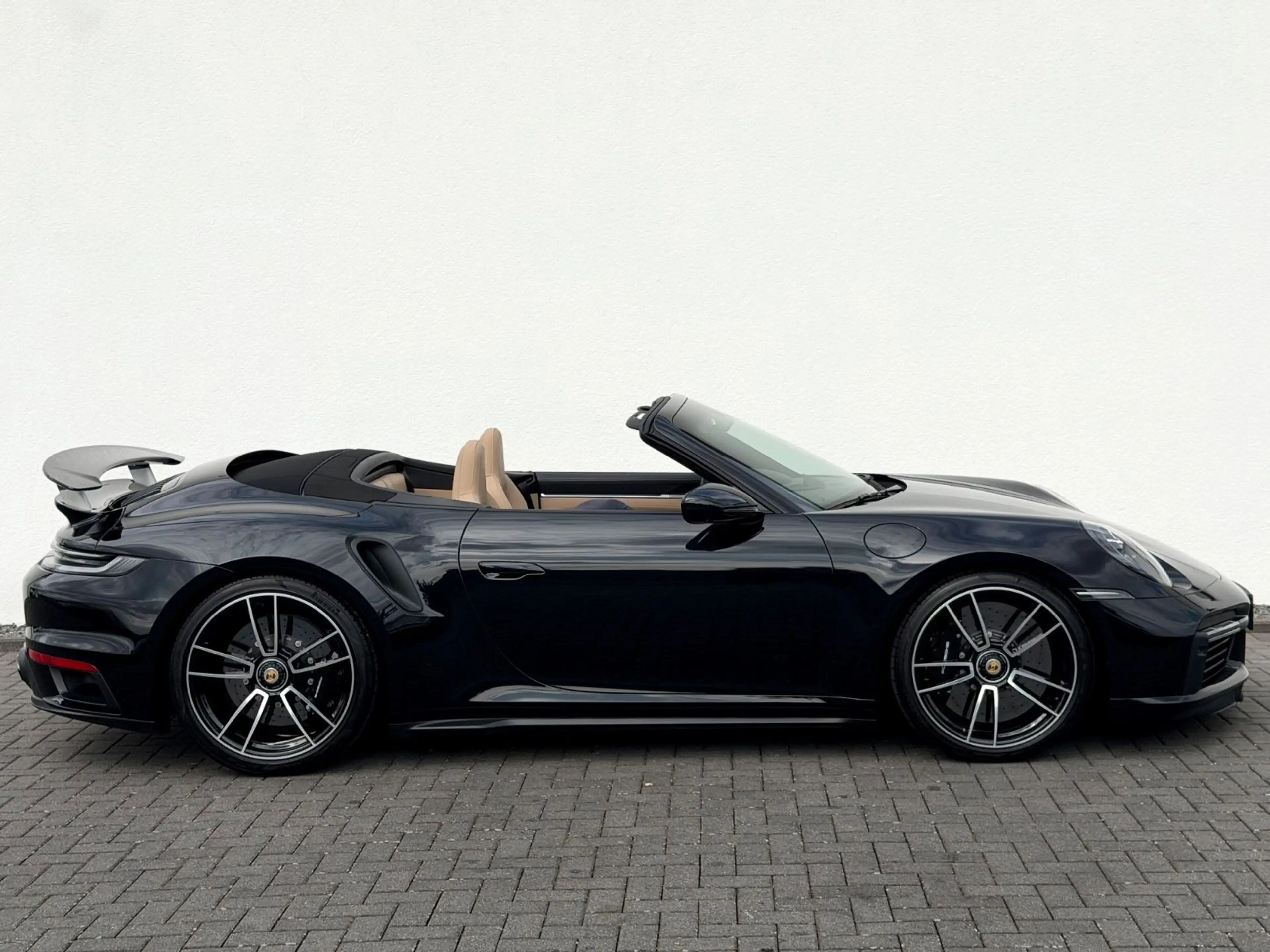 Porsche 911 Turbo S Cabriolet/LIFT/KERAMIK/BOSE/GARANTIE — photo 4