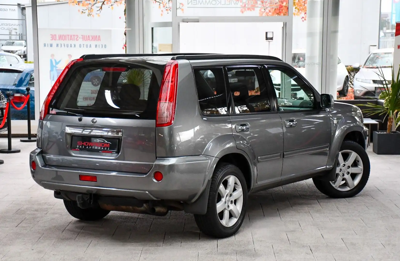 Nissan X-Trail Elegance Allrad 4x4 AHK AppleCarPlay Grau - 2