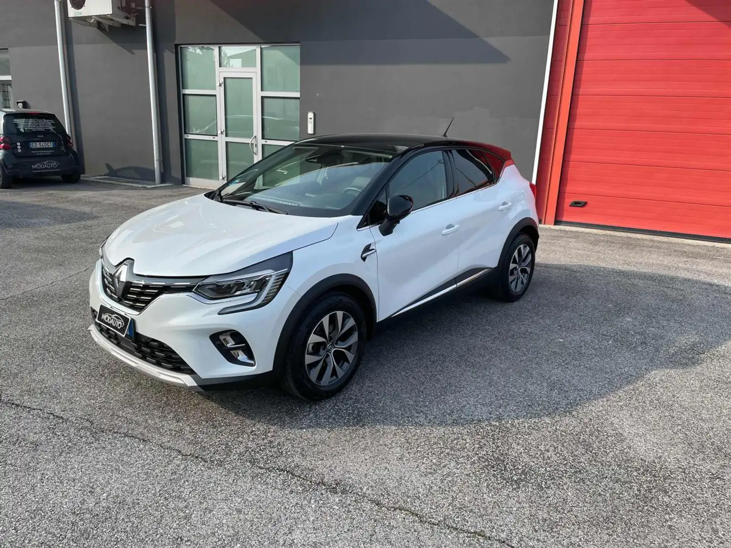 Renault Captur TCe 90 CV Intens OK NEOPATENTATI - IVA ESPOSTA Bianco - 2
