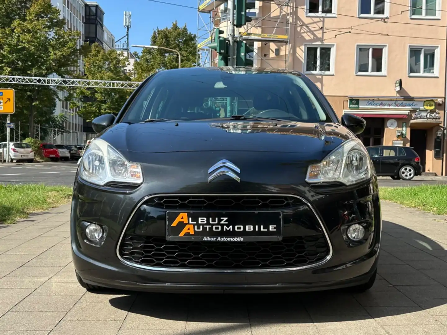 Citroen C3 Exclusive Leder*Navi*SHZ*Pano*Alu Felgen Schwarz - 2