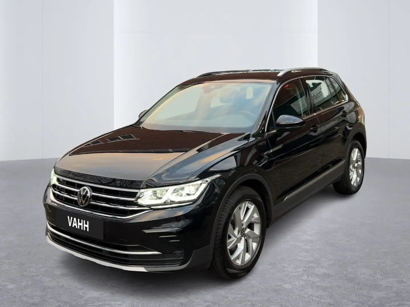 Volkswagen Tiguan 1.5 TSI DSG Eleg. AHK Kamera Navi Schwarz - 2