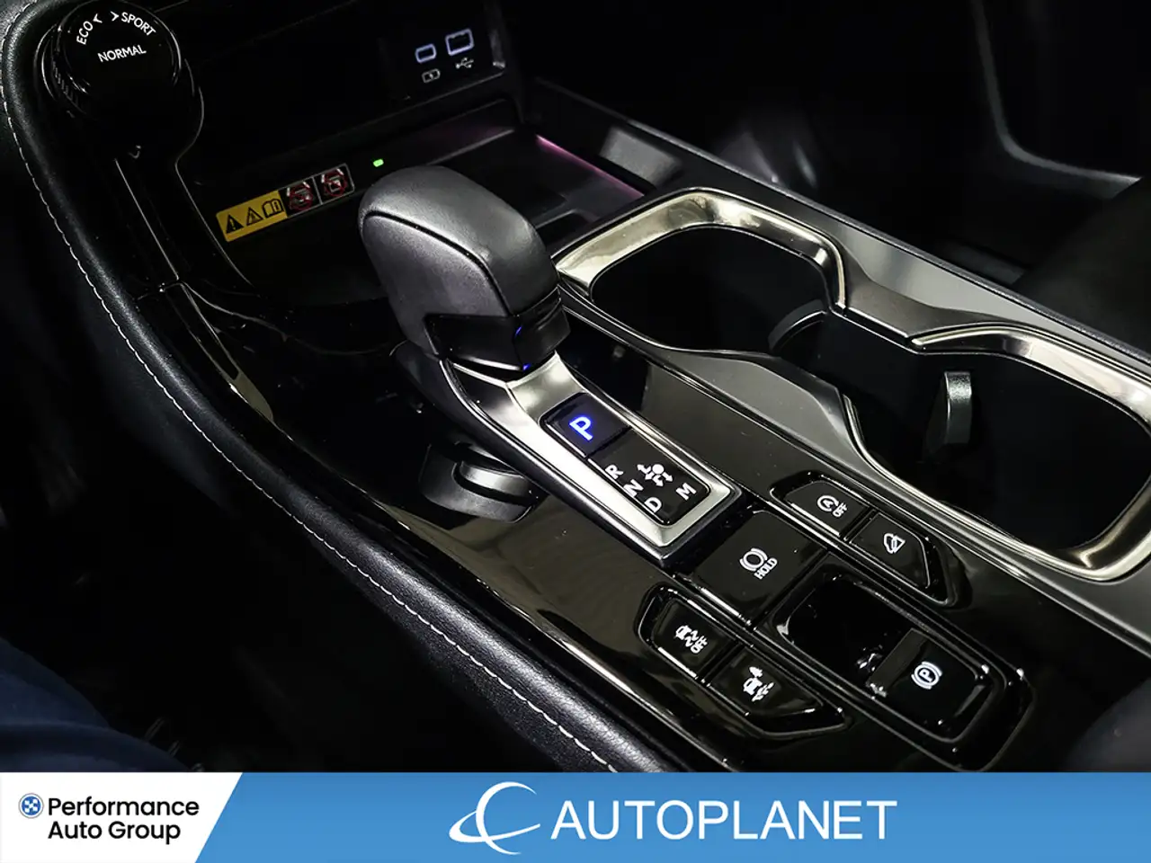 Lexus NX снимка Lexus NX