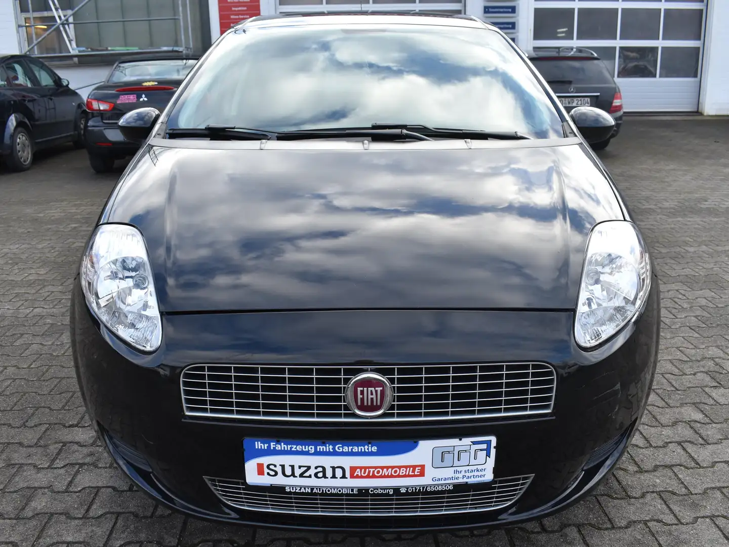 Fiat Grande Punto 1.4 8V Dynamic *HU-NEU*INSP-NEU* Schwarz - 2