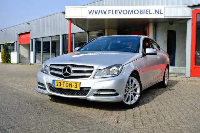 Mercedes-Benz C 180 Coupé Aut. Pano|Leder|Navi|LMV|Clima