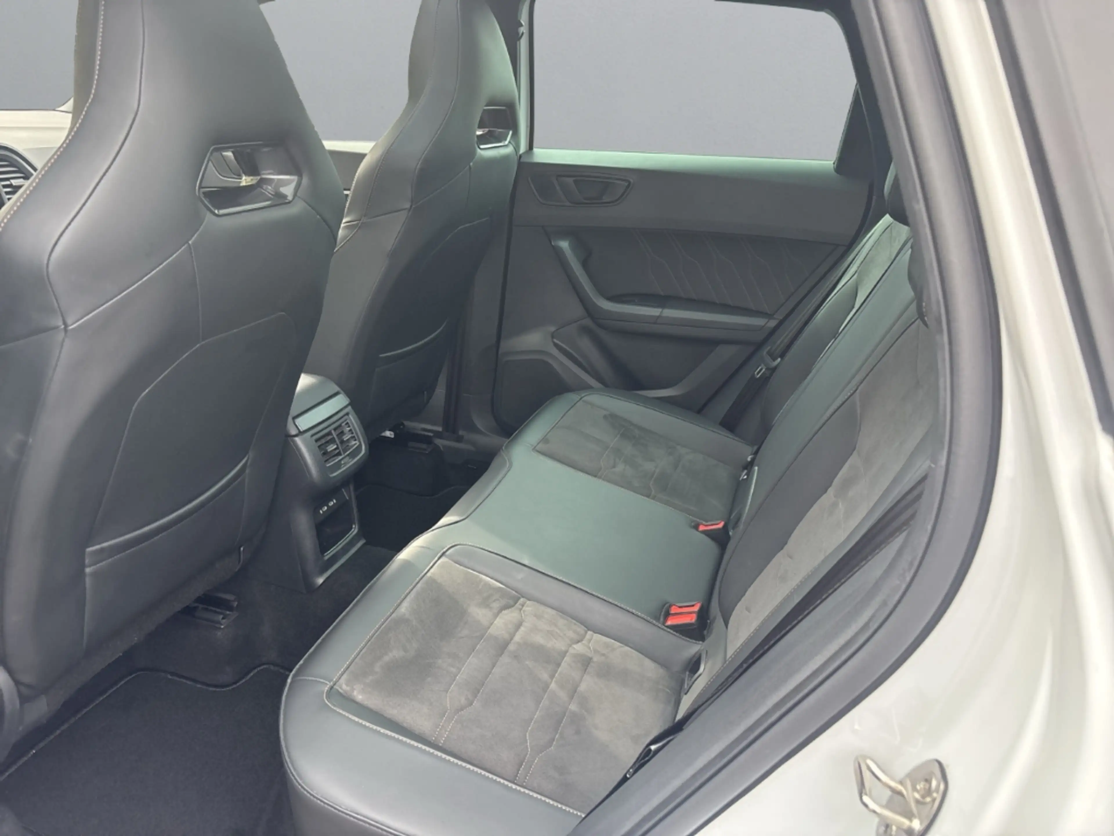 CUPRA Ateca *VZ 4Drive+AHK-klappbar+Navi+360 Kamera+LED+Sperrd — photo 11