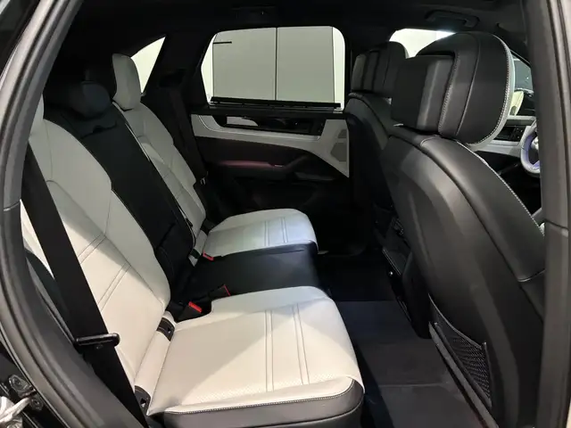 Porsche Cayenne E-Hybrid Ansicht 12