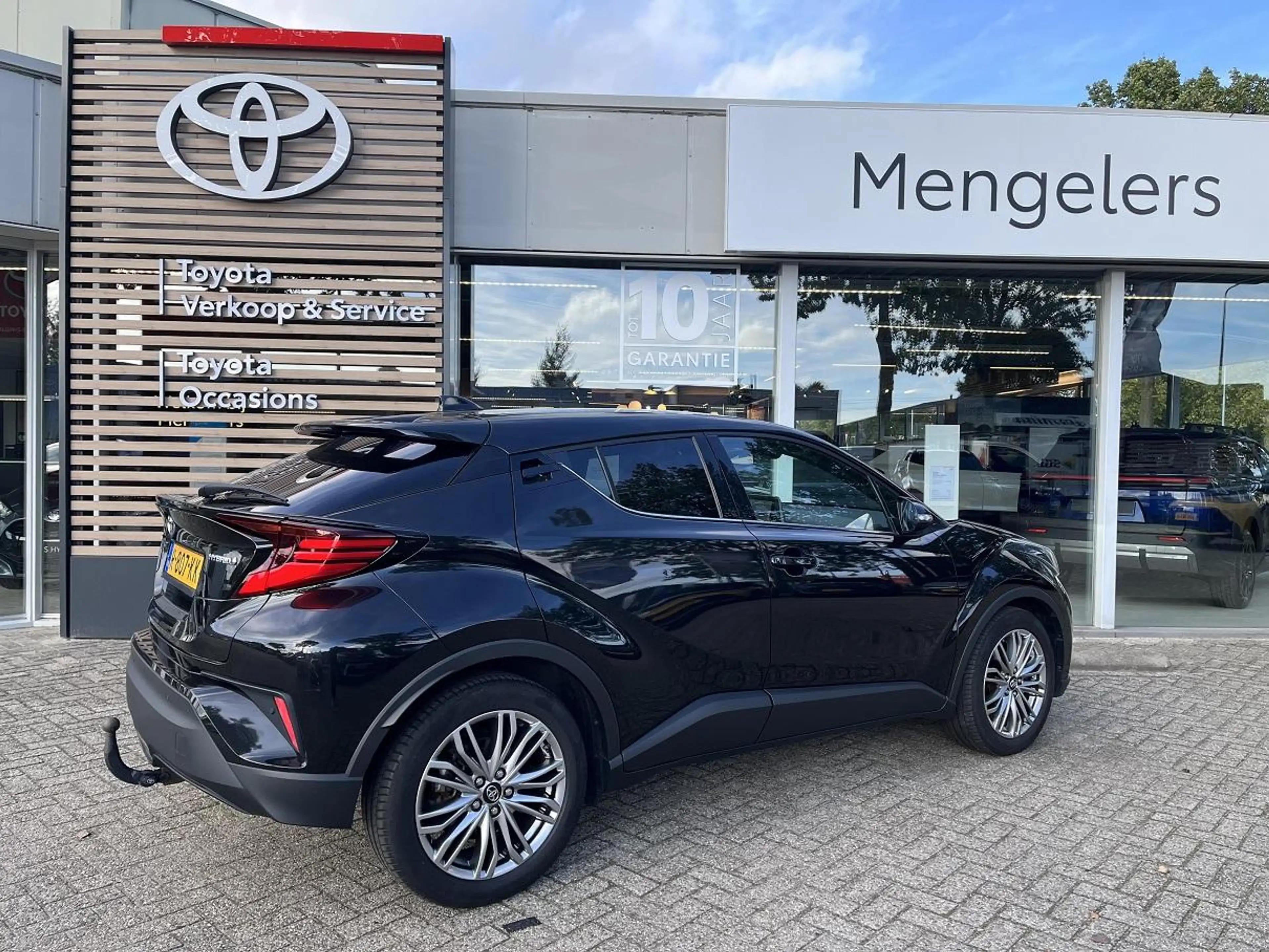 Toyota C-HR 1.8 Hybrid Executive | NL-Auto | Lederen bekleding — photo 3