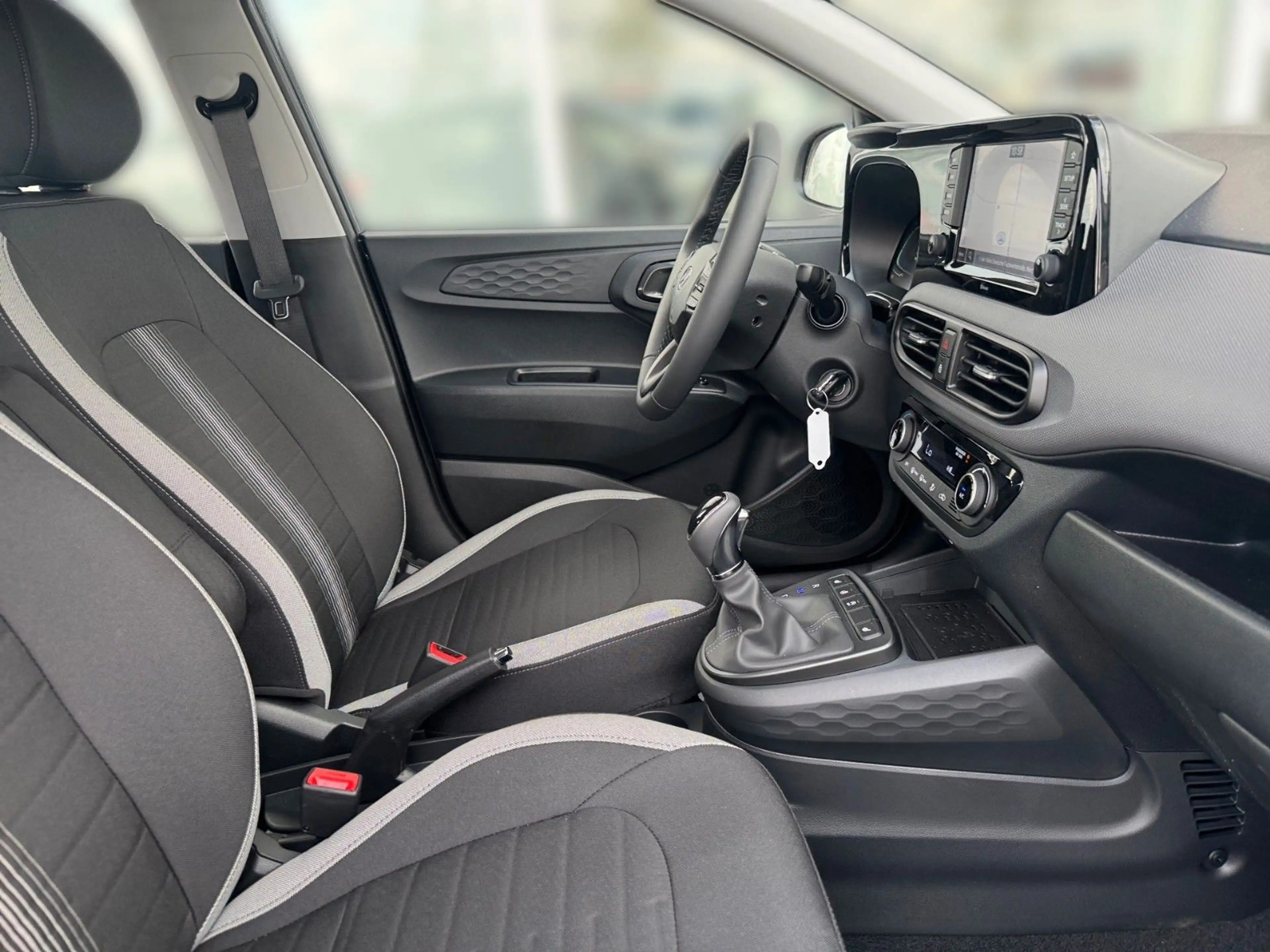 Hyundai i10 1.2 AT Trend NAVI KAMERA DAB APP — photo 14