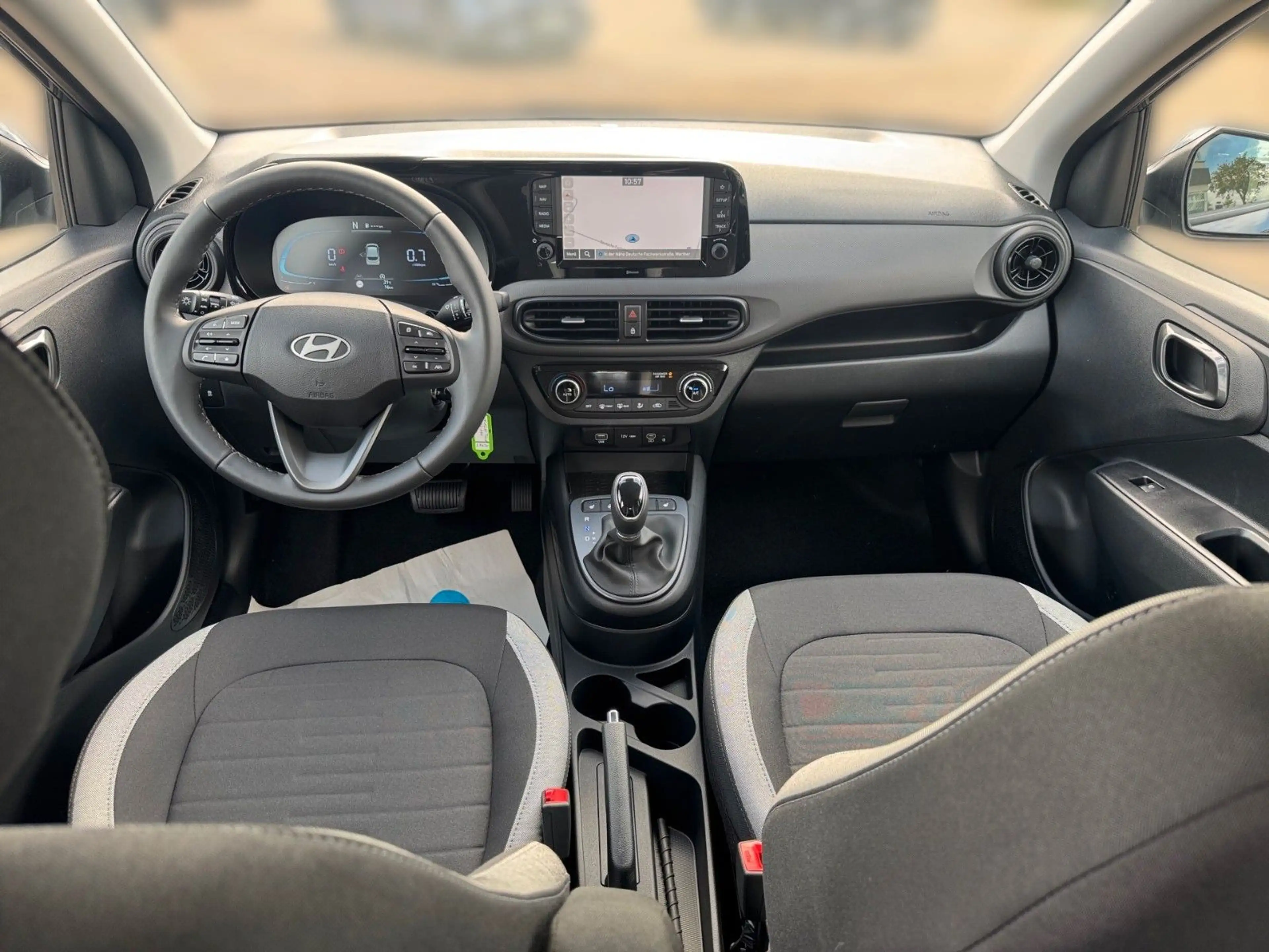 Hyundai i10 1.2 AT Trend NAVI KAMERA DAB APP — photo 11