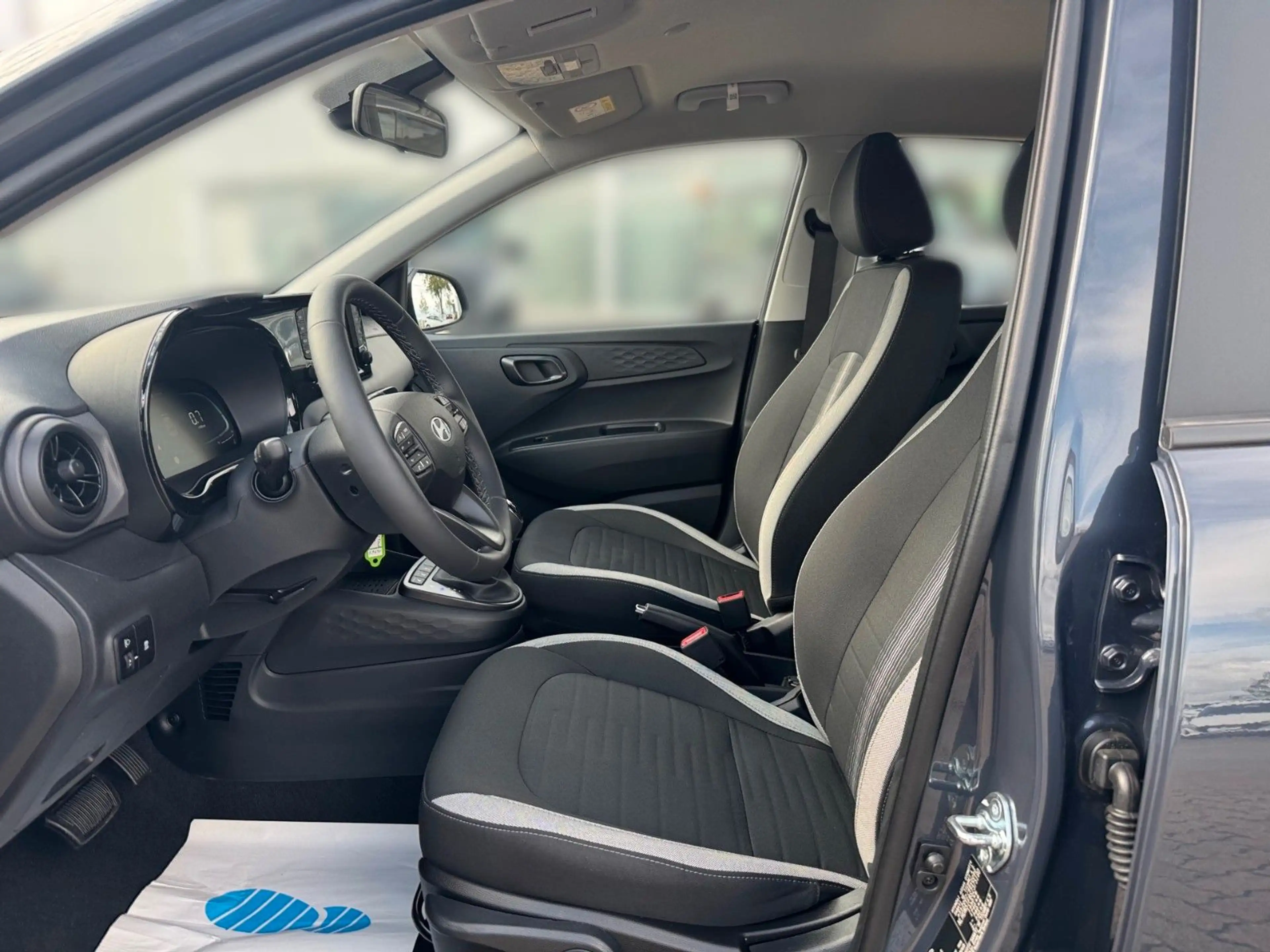 Hyundai i10 1.2 AT Trend NAVI KAMERA DAB APP — photo 7