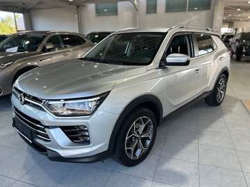 Korando 1.5 T-GDI 2WD met camera, gps, verwarmde zetels, trekhaak
