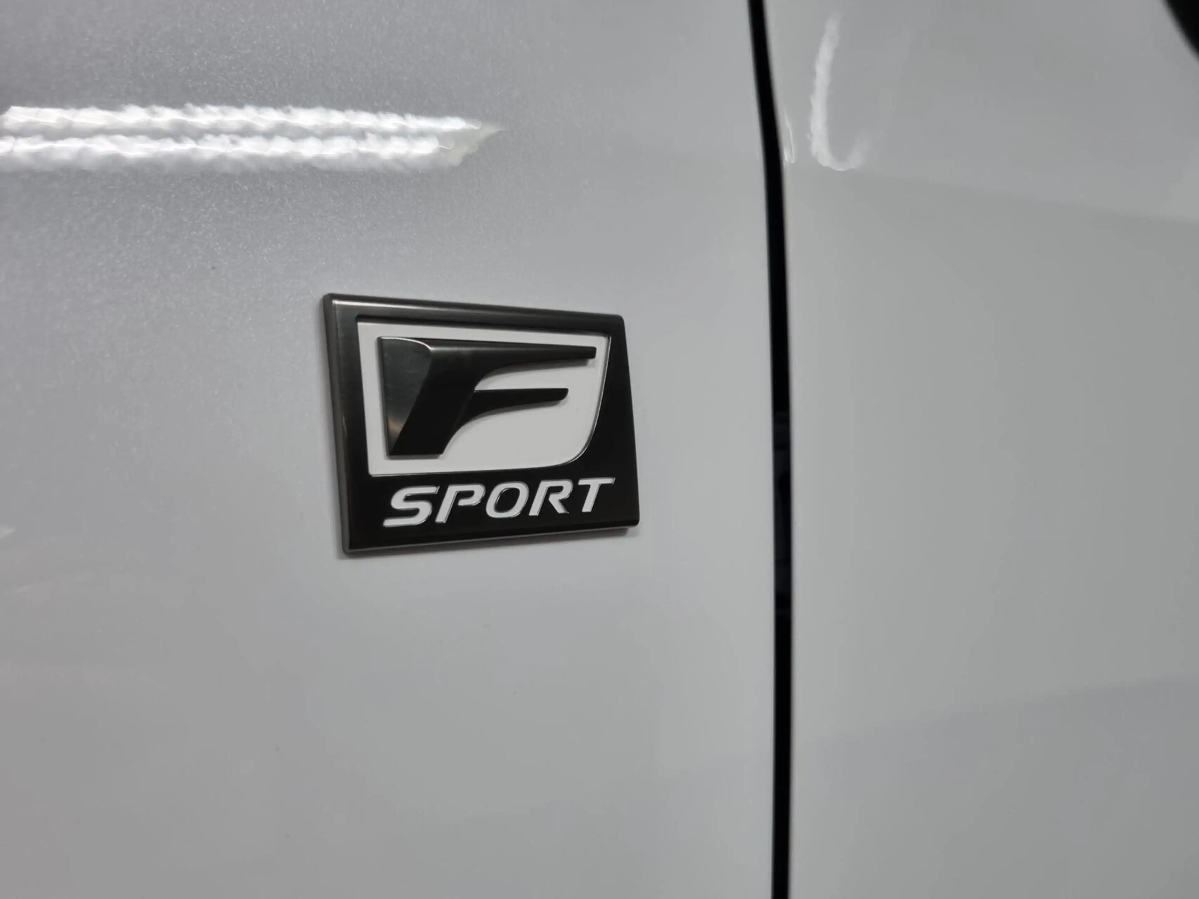 Lexus NX 450h+ AWD F SPORT Line / Trekhaak / Schuif- kanteldak — photo 10