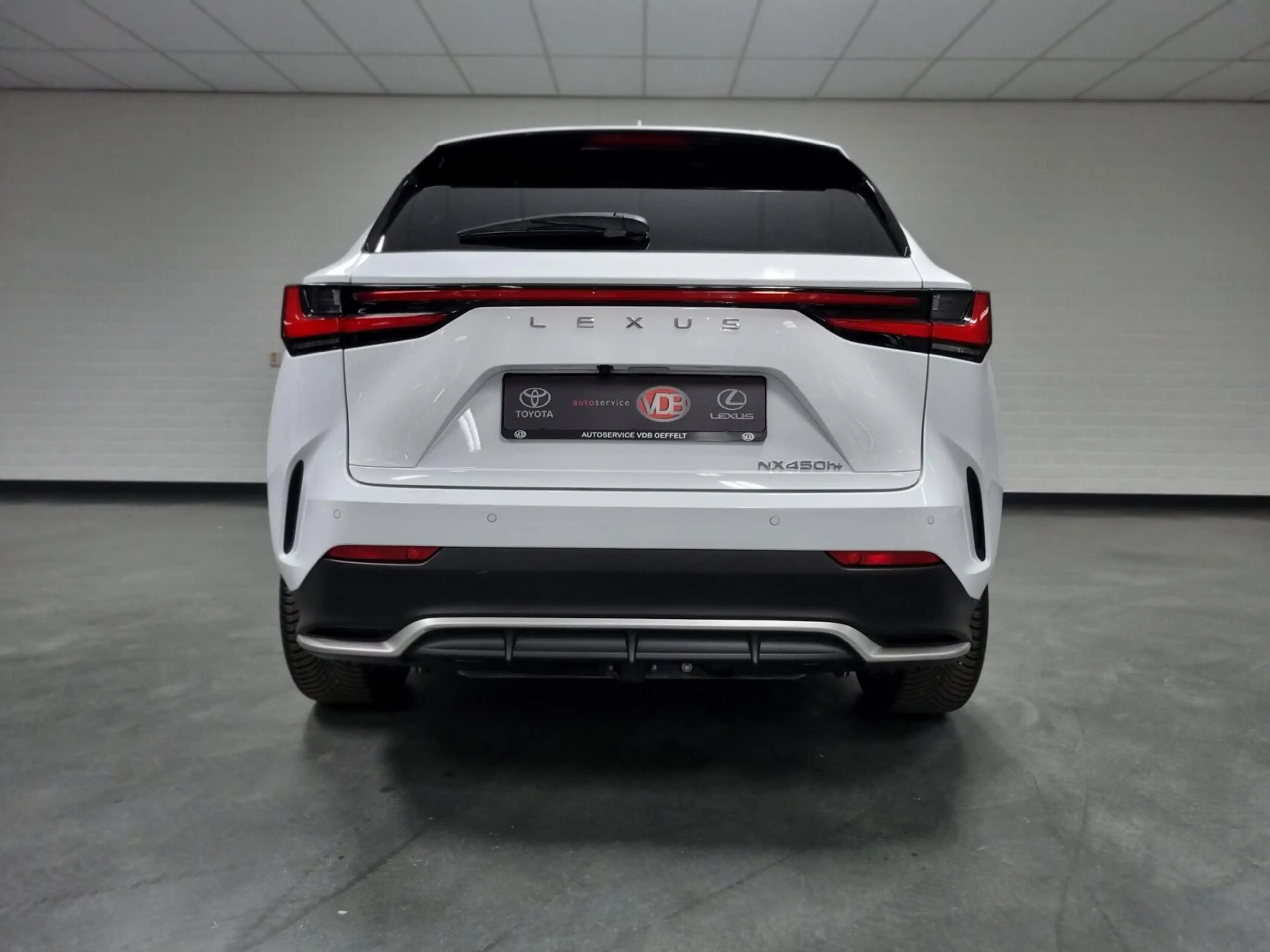 Lexus NX 450h+ AWD F SPORT Line / Trekhaak / Schuif- kanteldak — photo 6