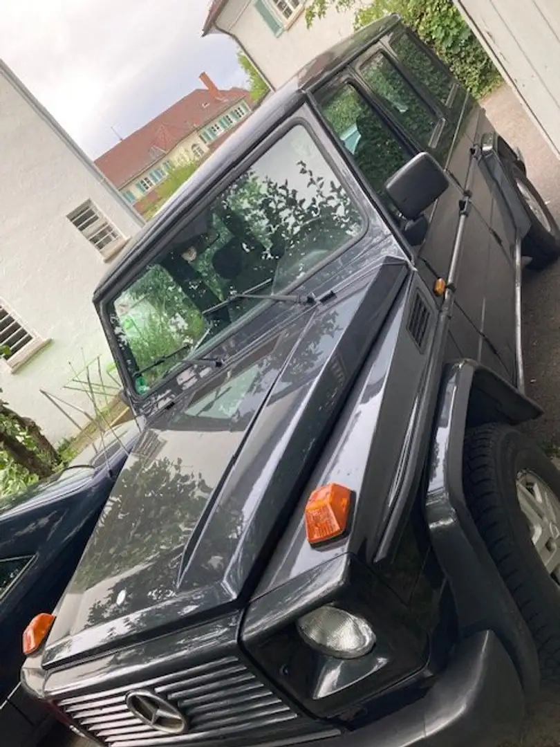 Mercedes-Benz G 300 G 300 (GE) Schwarz - 1
