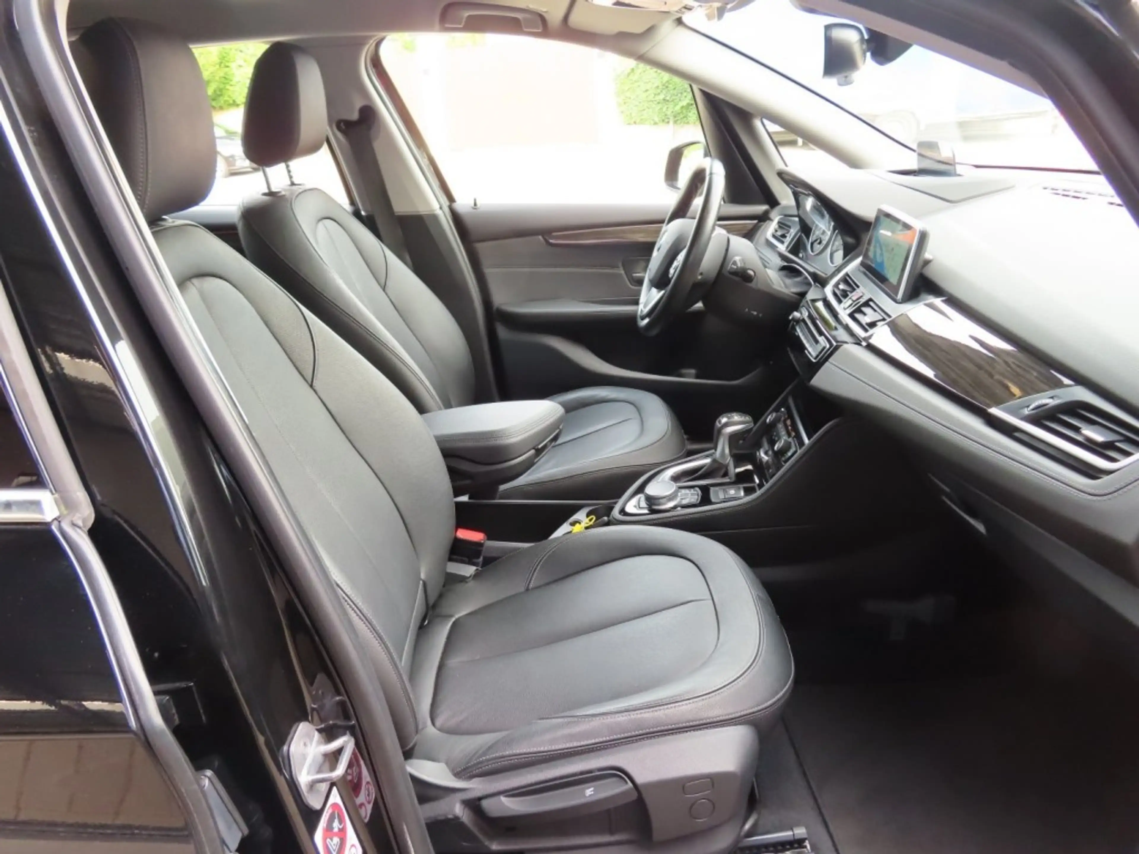 BMW 225 225XE iP High Exe Navi Camera Leder 2x Pdc 2016 — photo 35