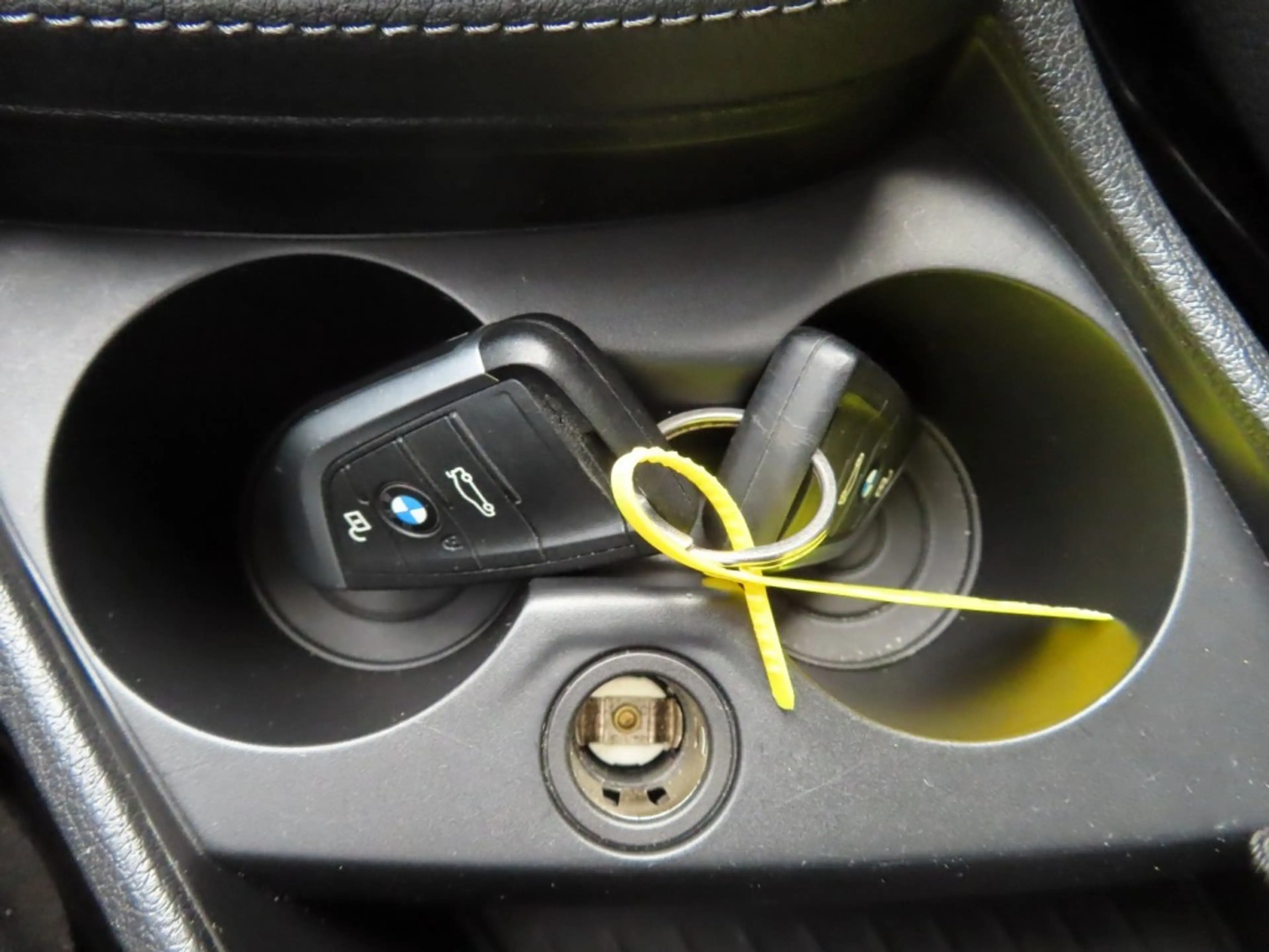 BMW 225 225XE iP High Exe Navi Camera Leder 2x Pdc 2016 — photo 30