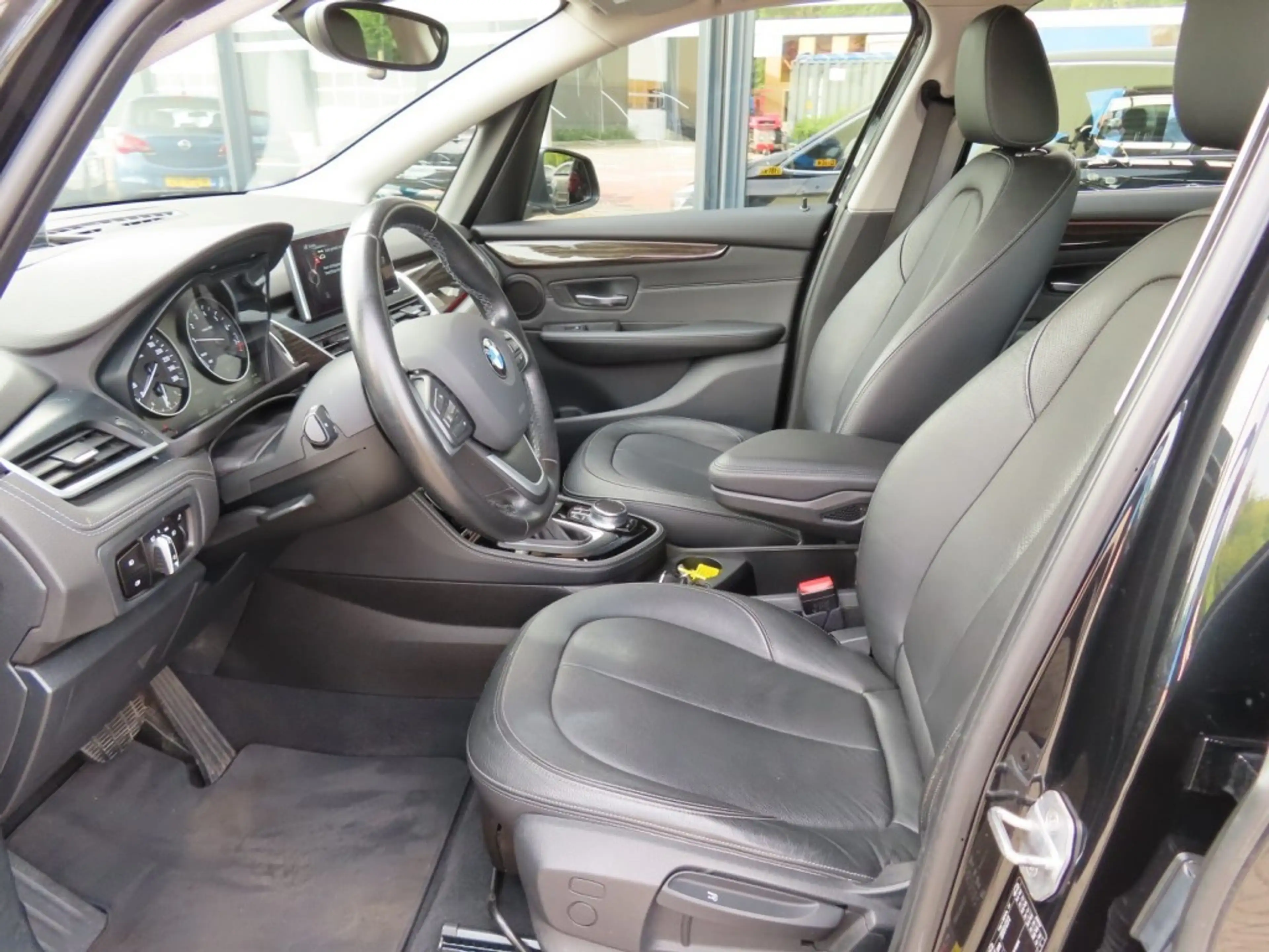 BMW 225 225XE iP High Exe Navi Camera Leder 2x Pdc 2016 — photo 10