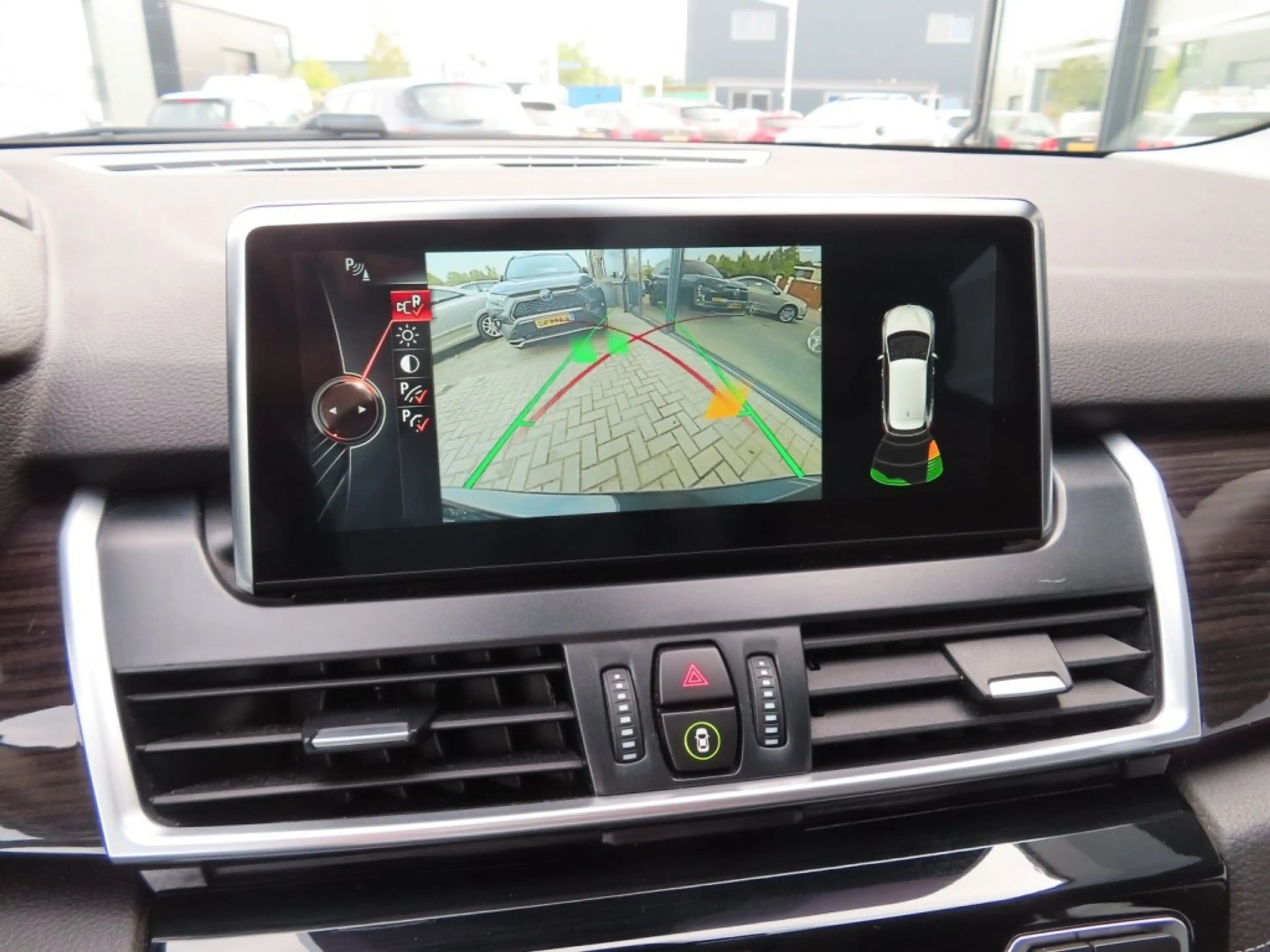 BMW 225 225XE iP High Exe Navi Camera Leder 2x Pdc 2016 — photo 25