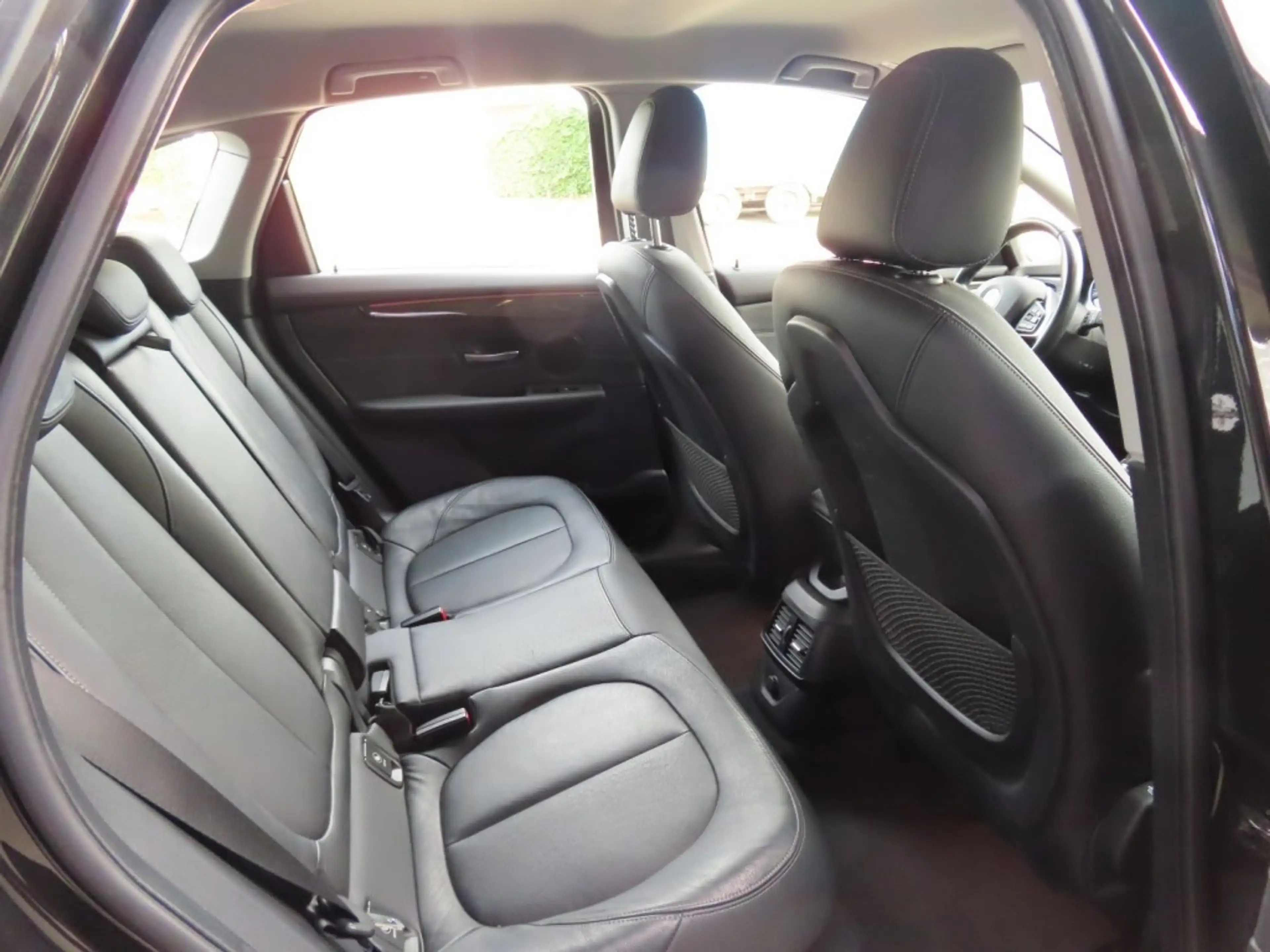 BMW 225 225XE iP High Exe Navi Camera Leder 2x Pdc 2016 — photo 37