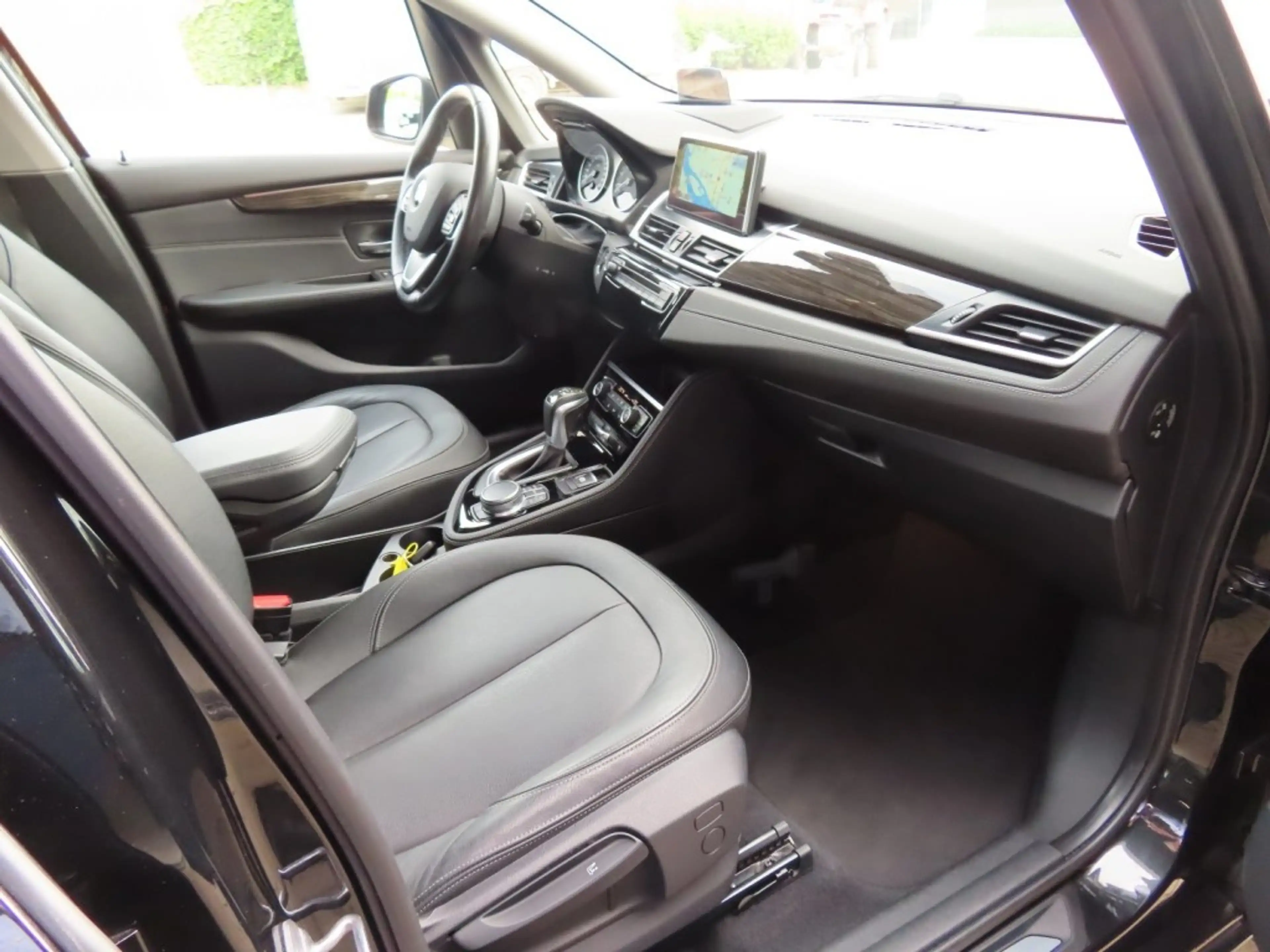 BMW 225 225XE iP High Exe Navi Camera Leder 2x Pdc 2016 — photo 34