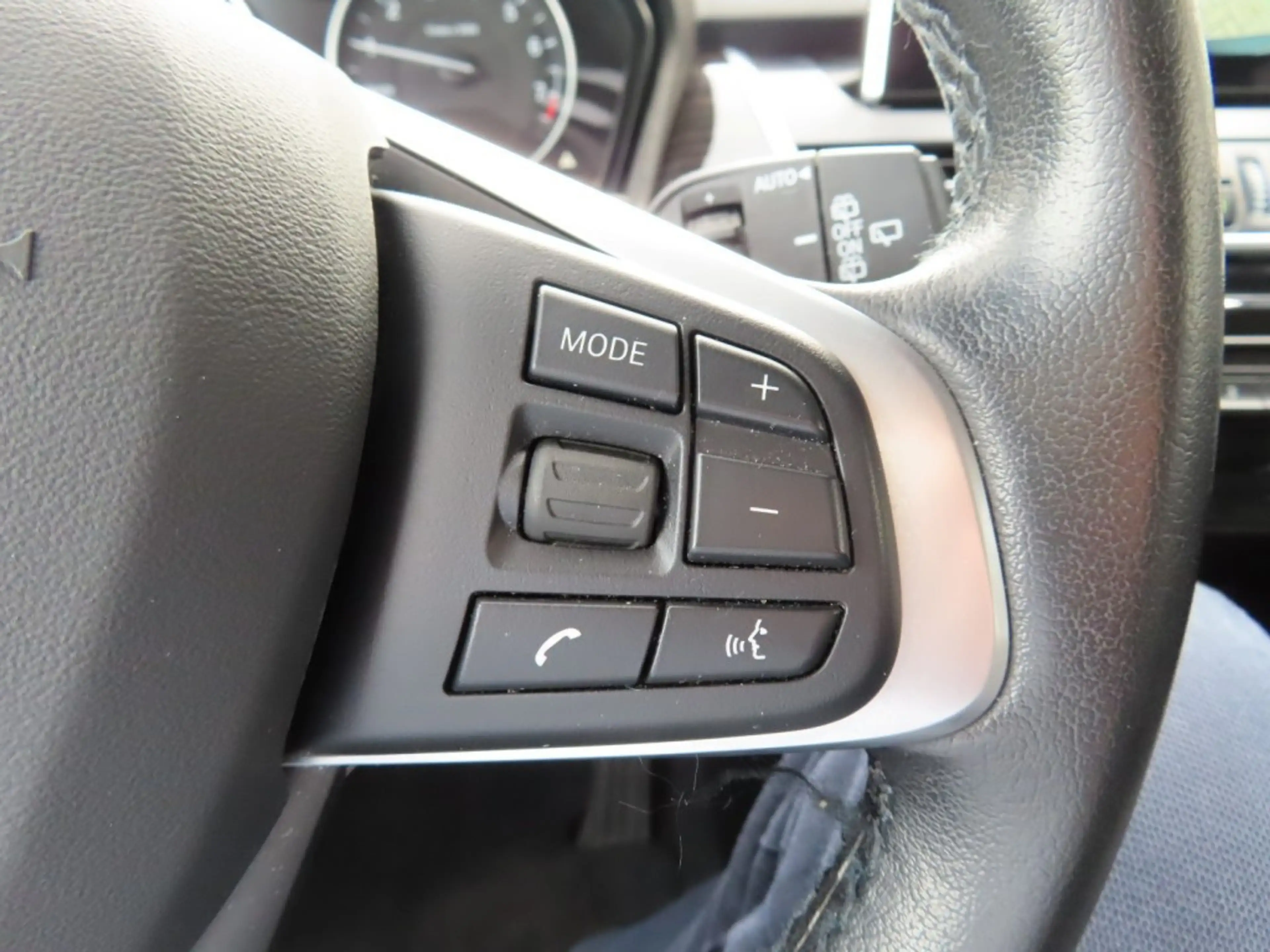 BMW 225 225XE iP High Exe Navi Camera Leder 2x Pdc 2016 — photo 24