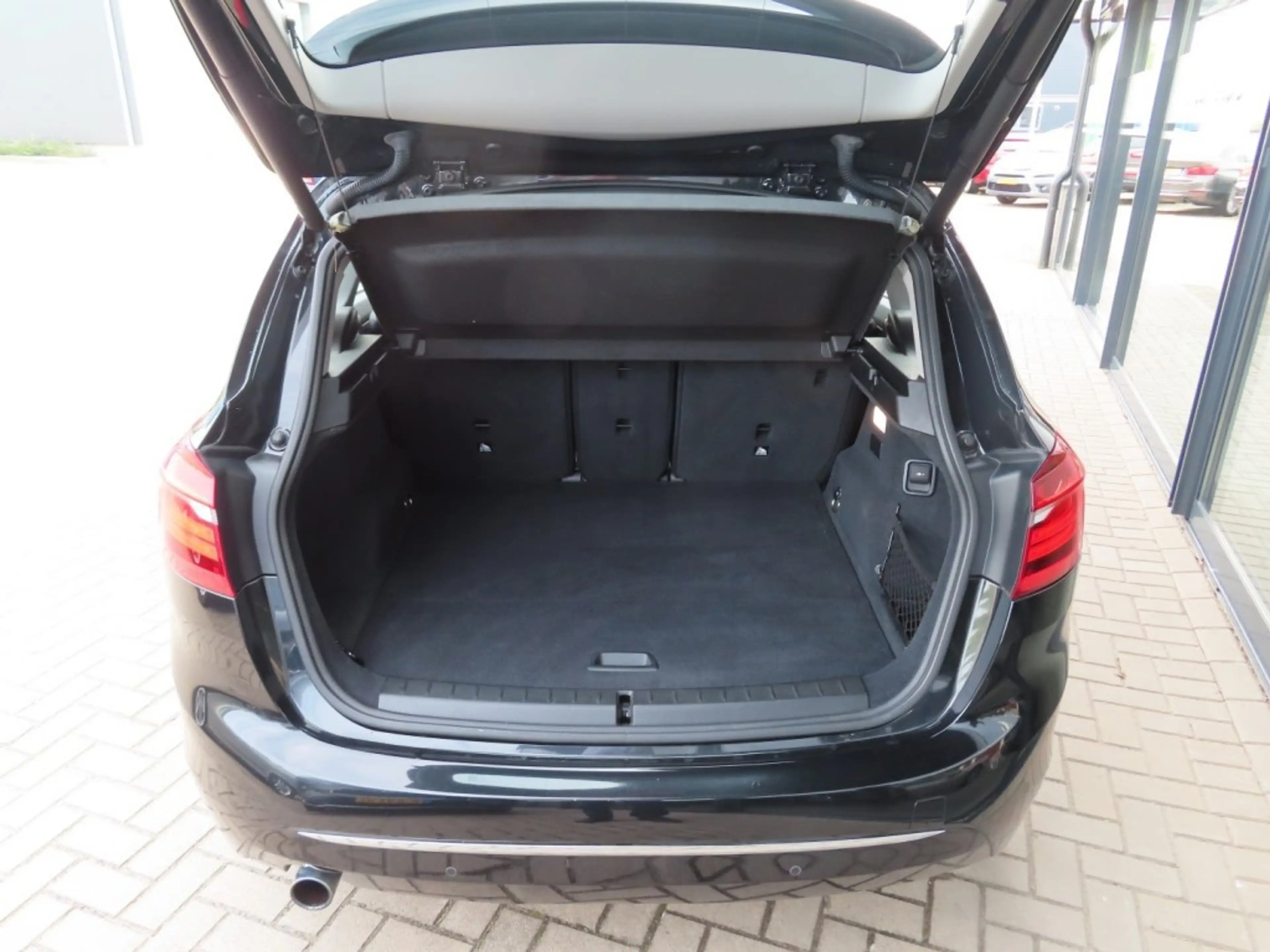 BMW 225 225XE iP High Exe Navi Camera Leder 2x Pdc 2016 — photo 7