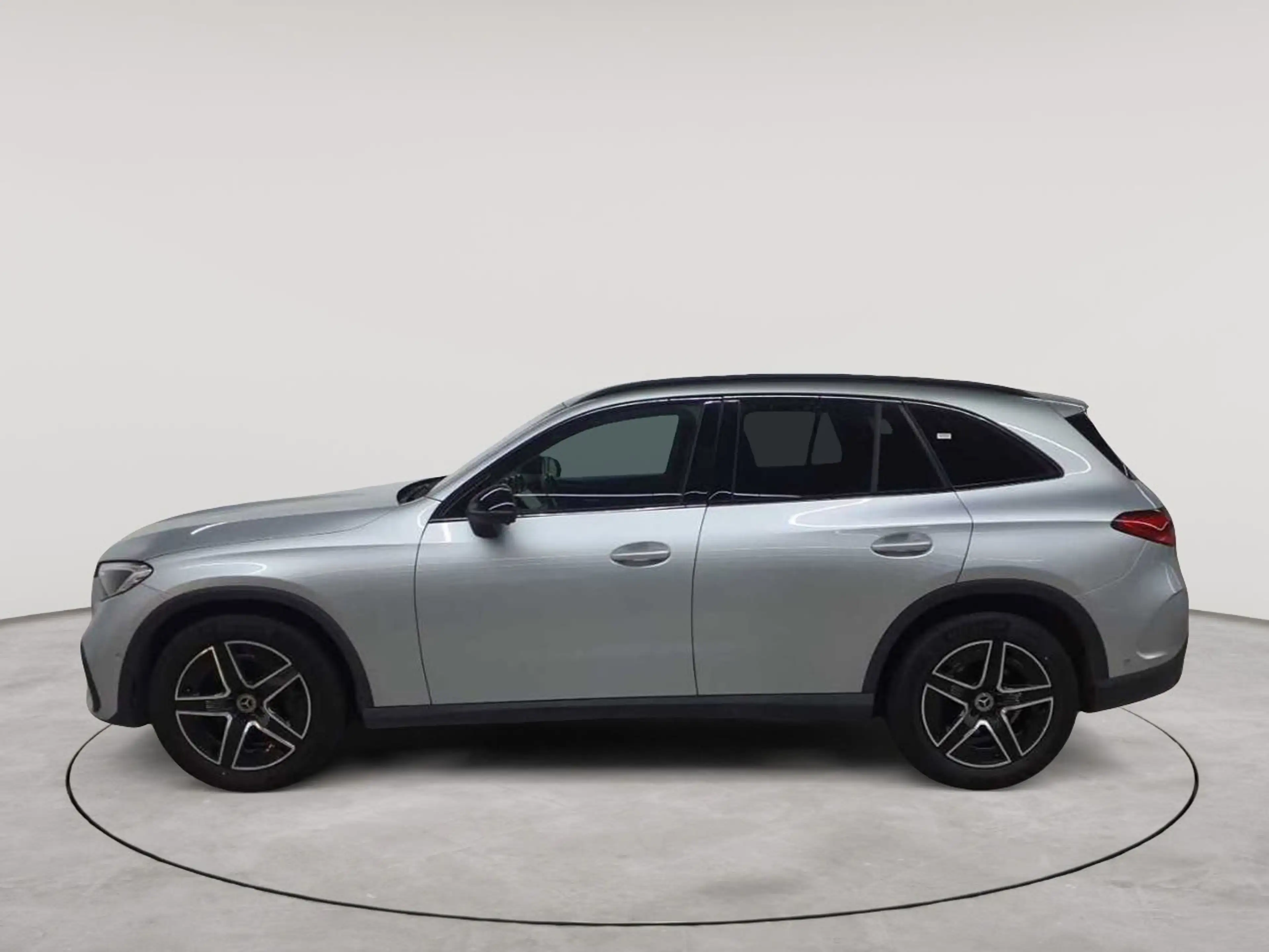 Mercedes-Benz GLC 220 GLC220d 4M-AMG Advanced AHK DIS KAM360 — photo 6