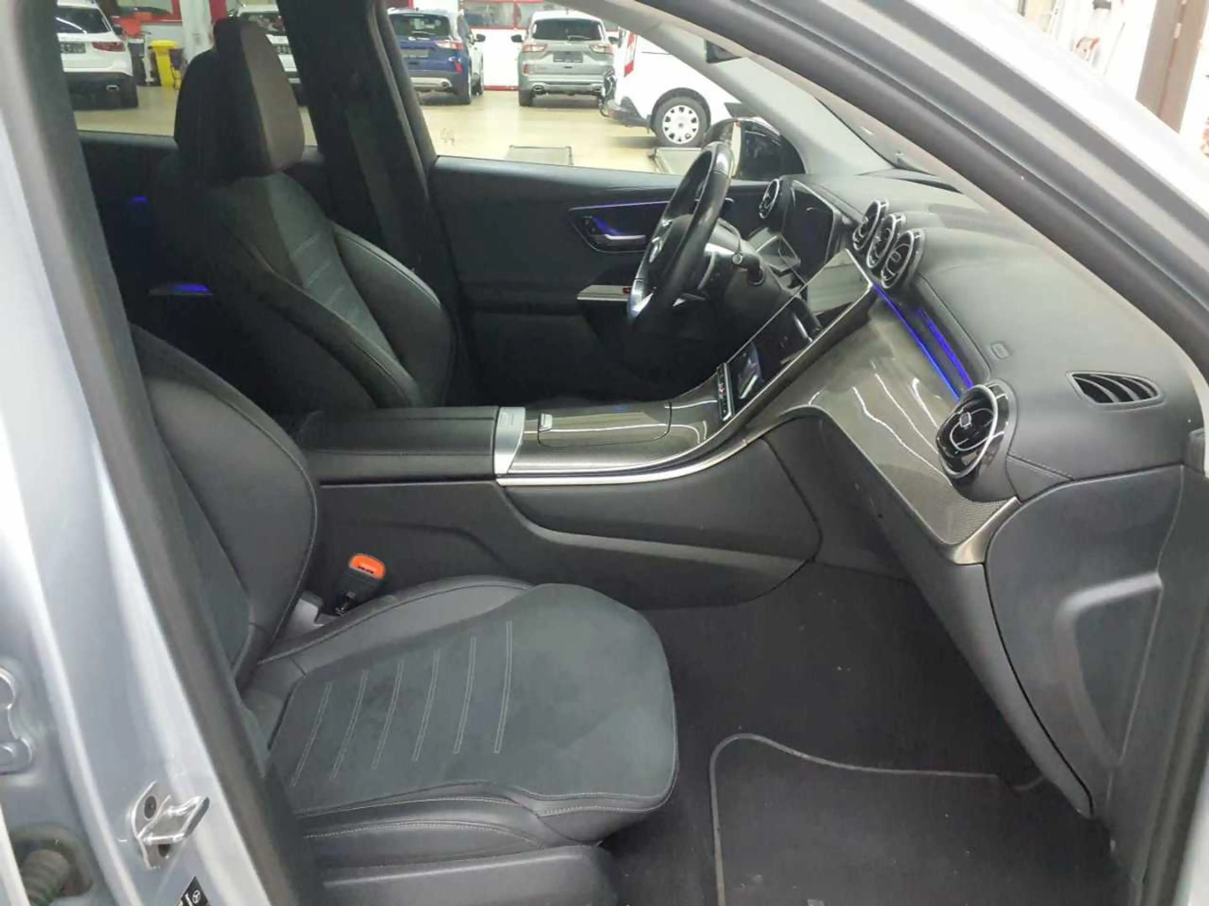 Mercedes-Benz GLC 220 GLC220d 4M-AMG Advanced AHK DIS KAM360 — photo 7
