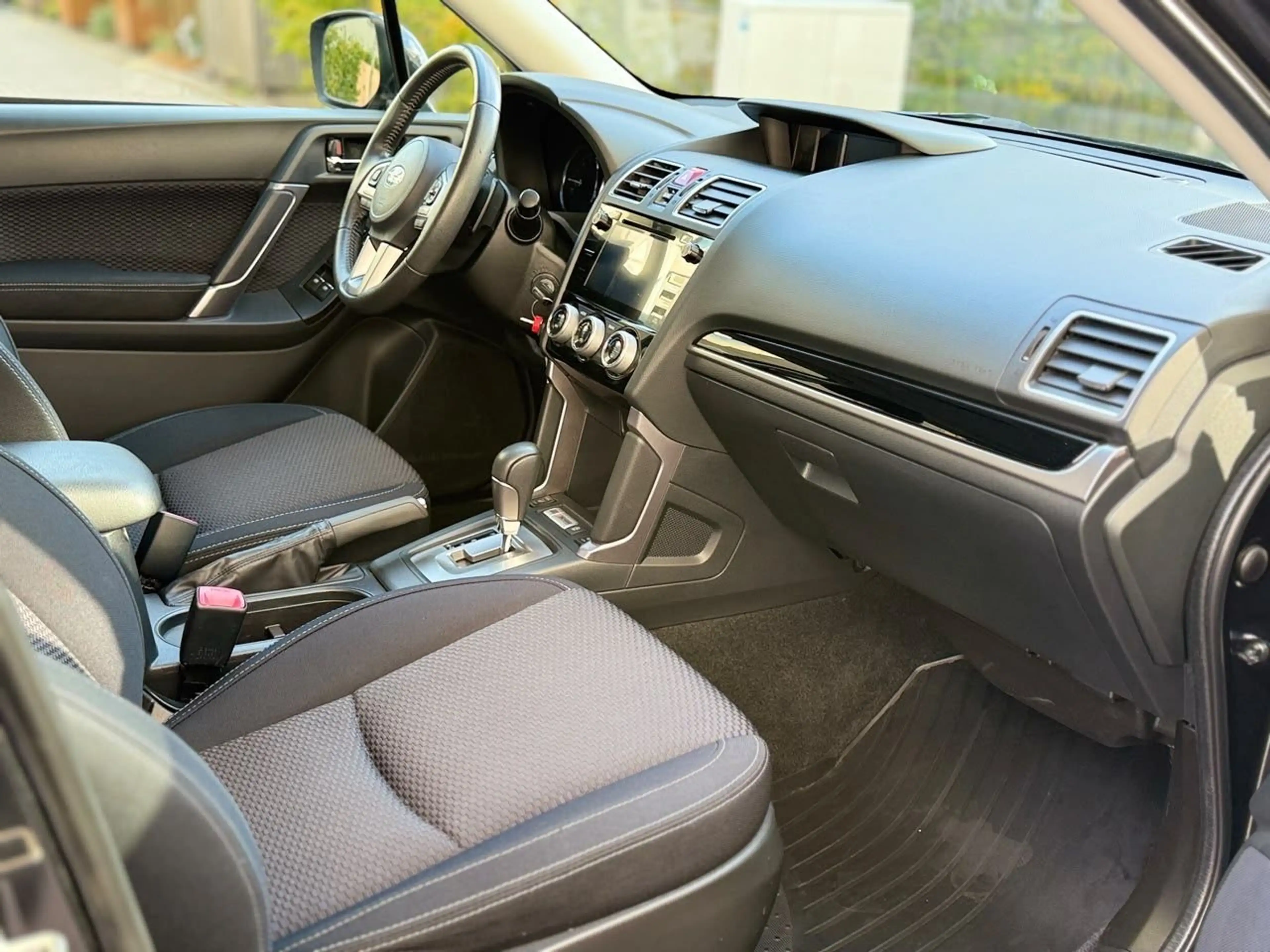 Subaru Forester Exclusive — photo 10