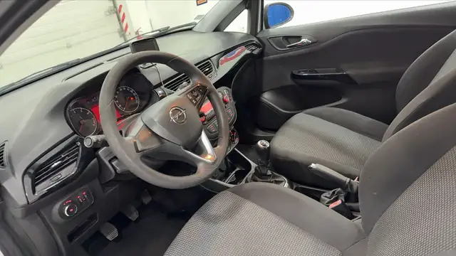 Opel Corsa view 8
