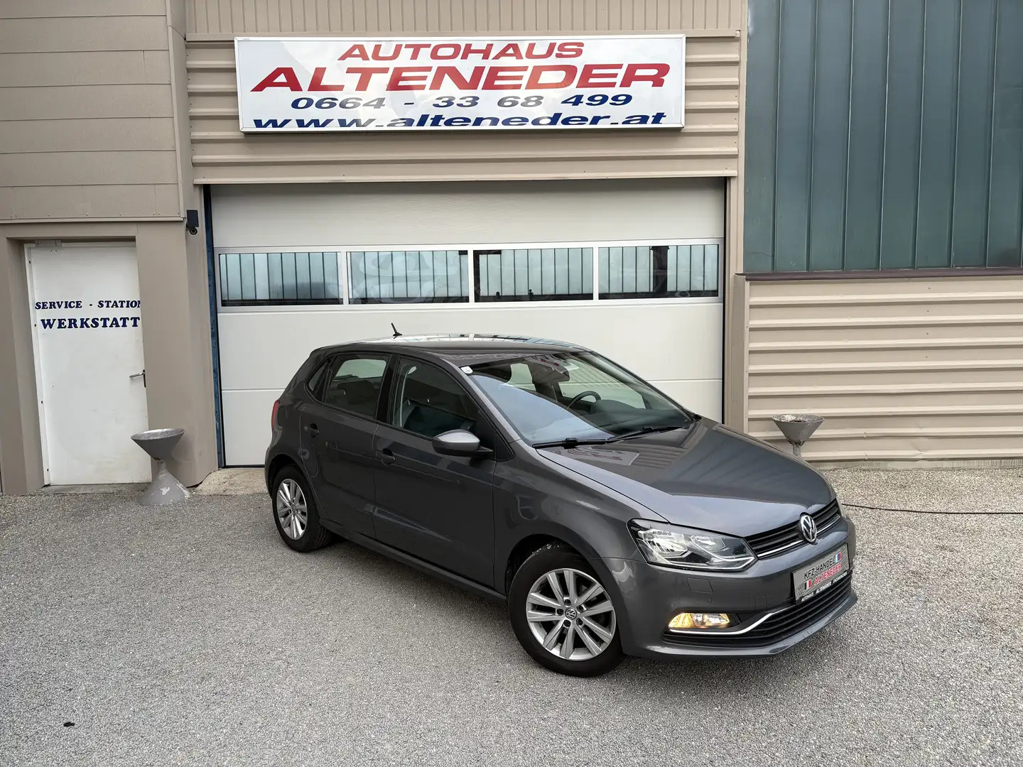 Volkswagen Polo Comfortline 1,2 TSI *CARPLAY*SITZH*TEMP*1.BESITZ* Grau - 1
