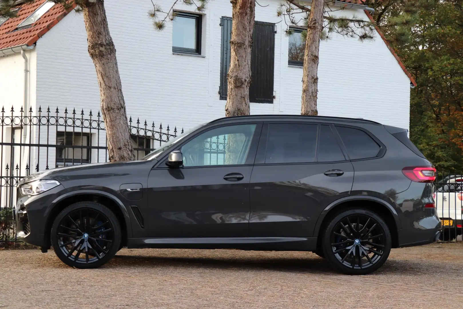 BMW X5 xDrive45e High Executive |M Sport |Individual |Tre Grijs - 2