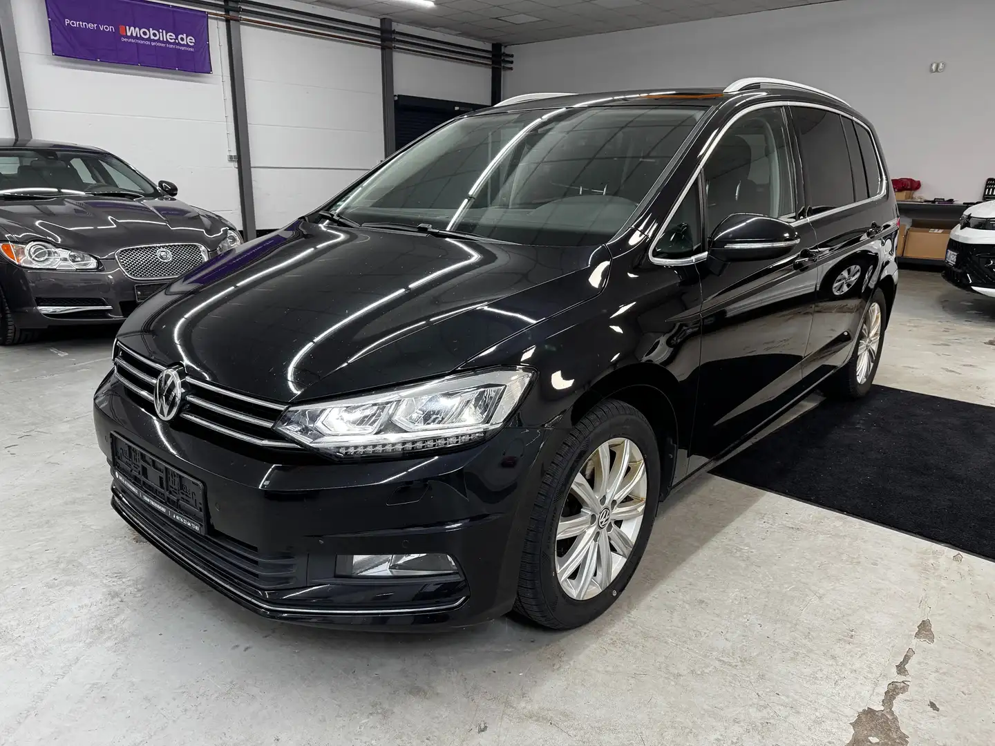 Volkswagen Touran Highline BMT/Start-Stopp*Automatik*Standheizung* Schwarz - 1