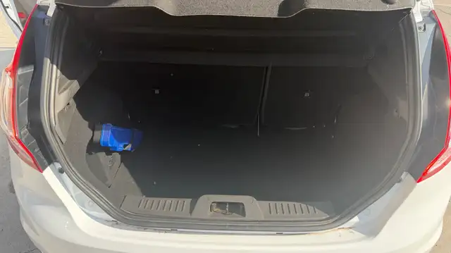Ford Fiesta view 13