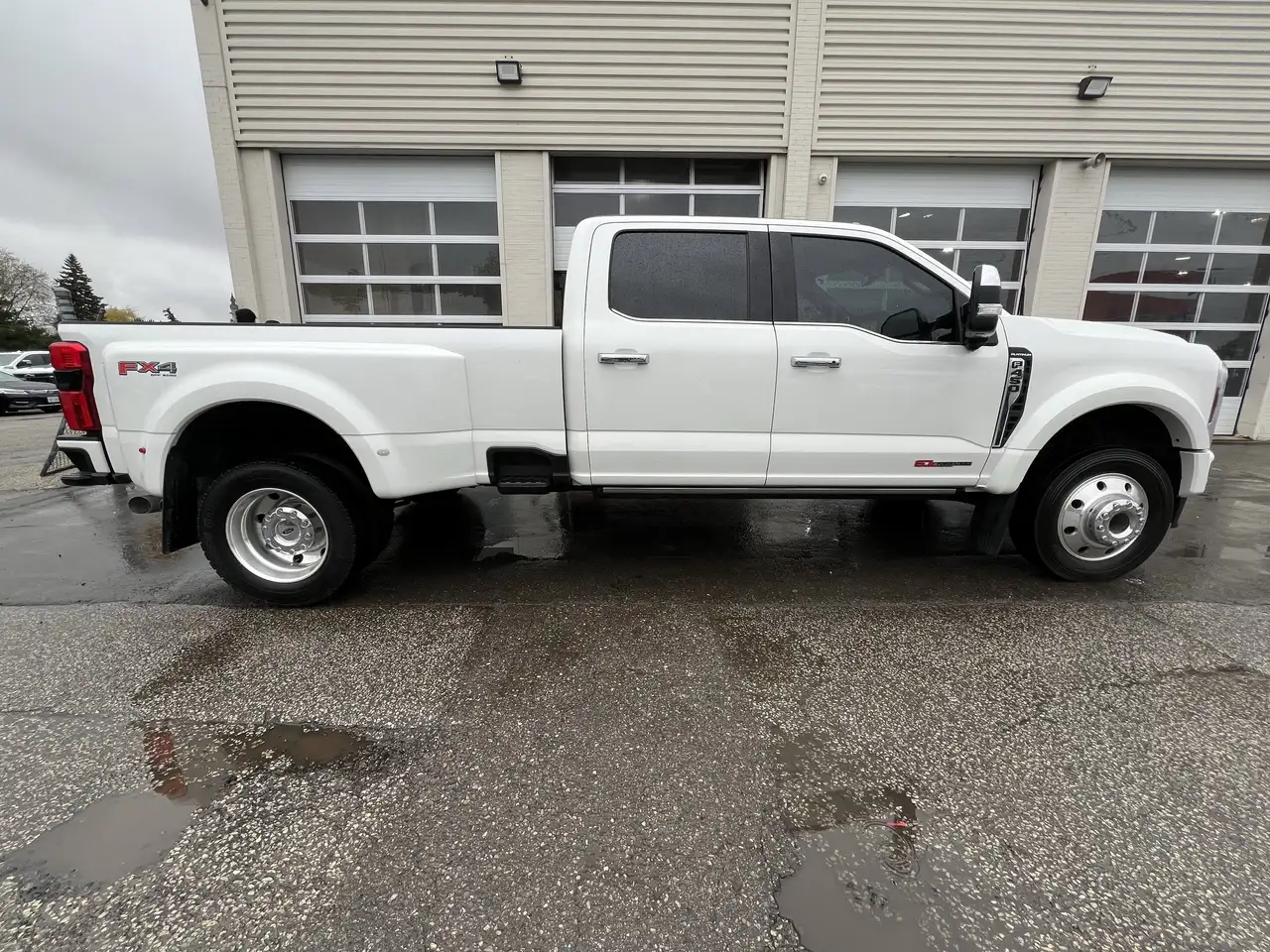 Ford F-450 Super Duty снимка Ford F-450 Super Duty