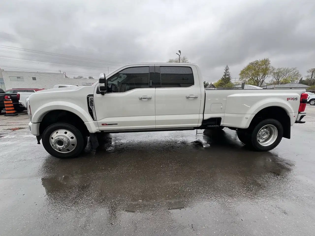 Ford F-450 Super Duty снимка Ford F-450 Super Duty