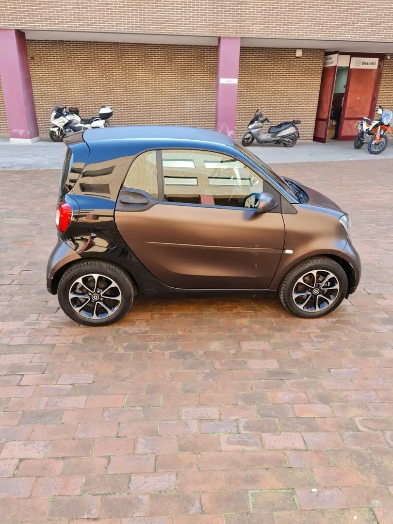 smart forTwo 70 1.0 Passion Brązowy - 2