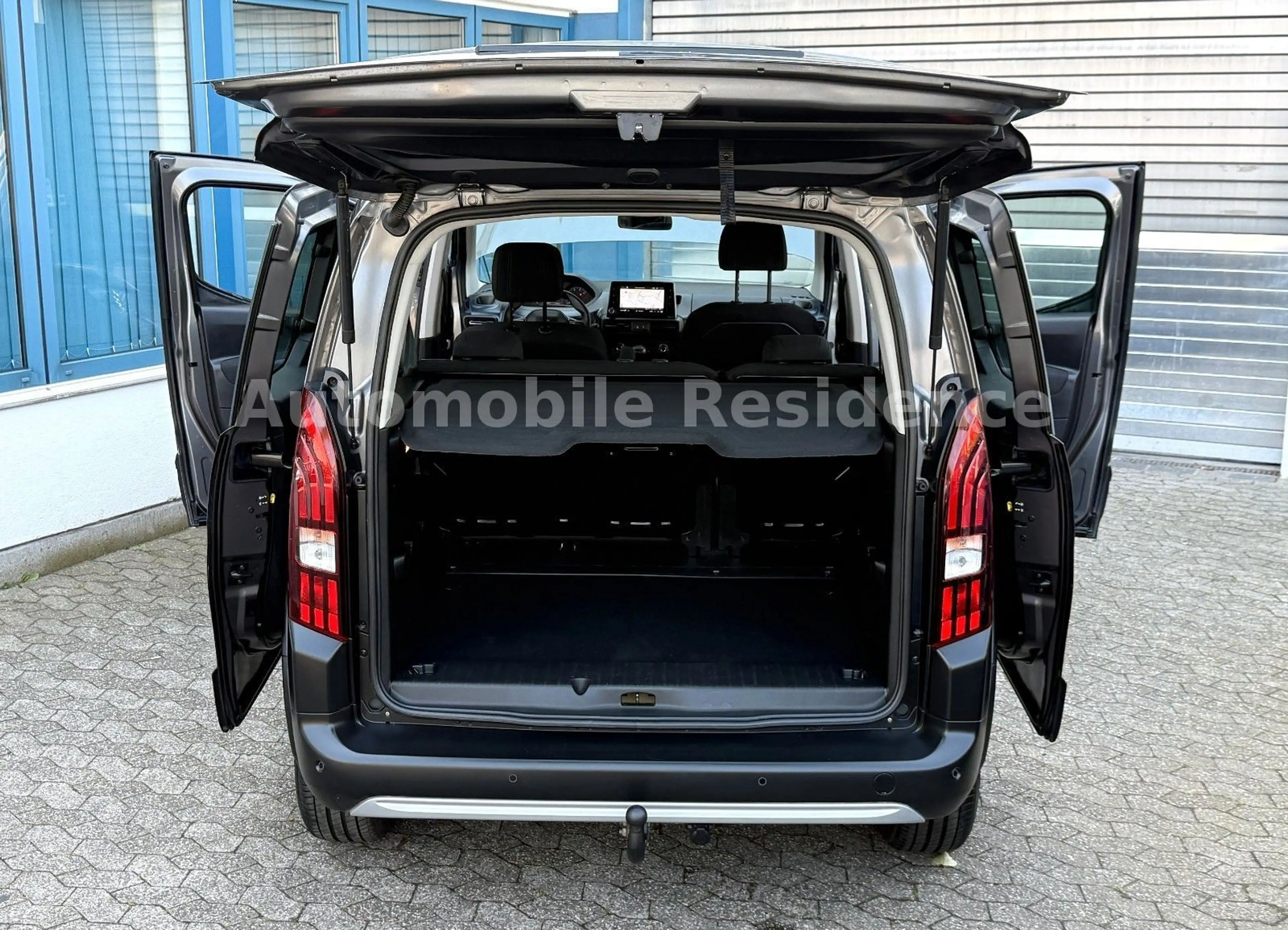 Peugeot Rifter Allure L1 1.2*NAVI*AHK*MFL*TEMP*LED*TOP* — photo 12