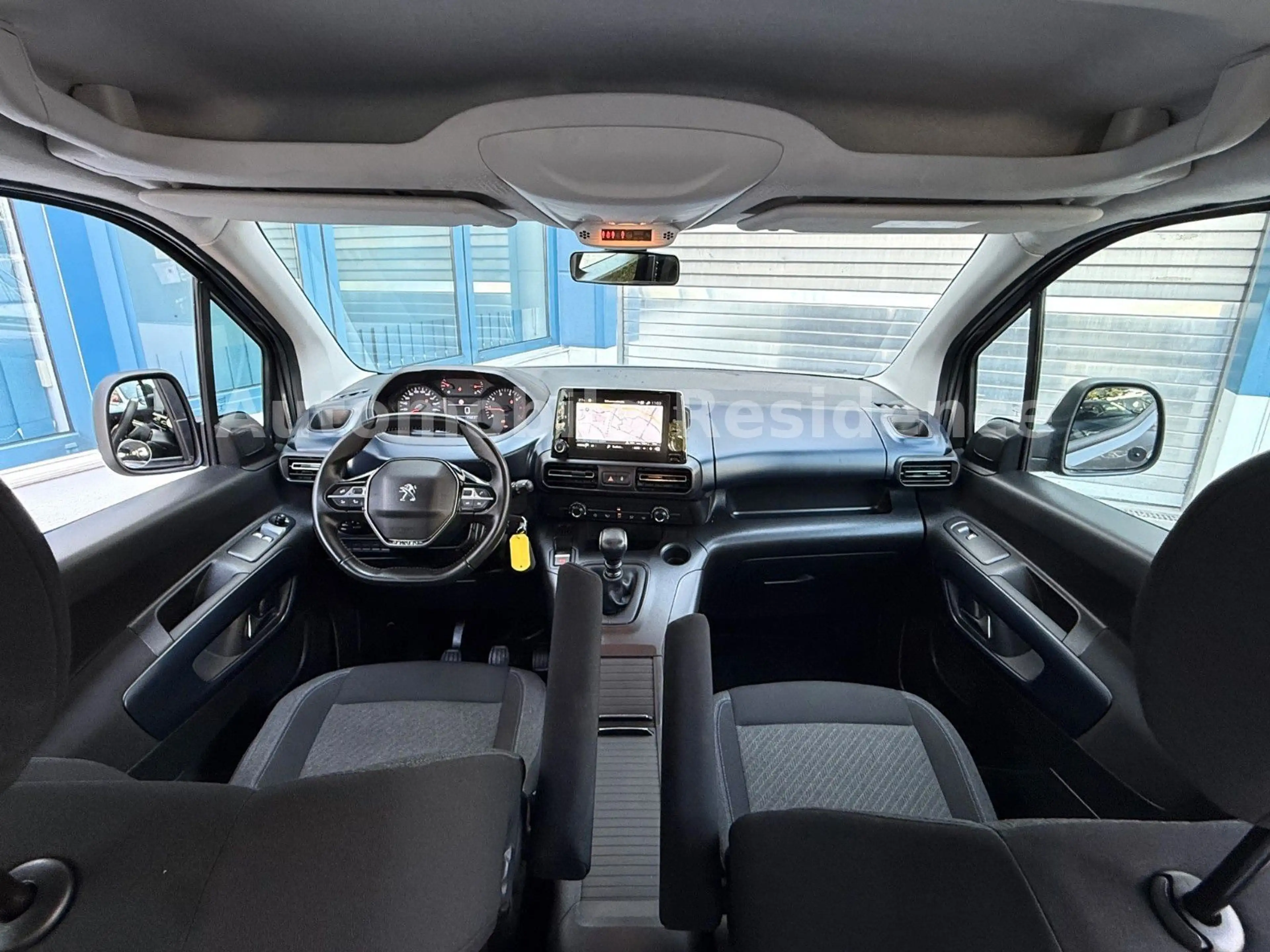 Peugeot Rifter Allure L1 1.2*NAVI*AHK*MFL*TEMP*LED*TOP* — photo 5