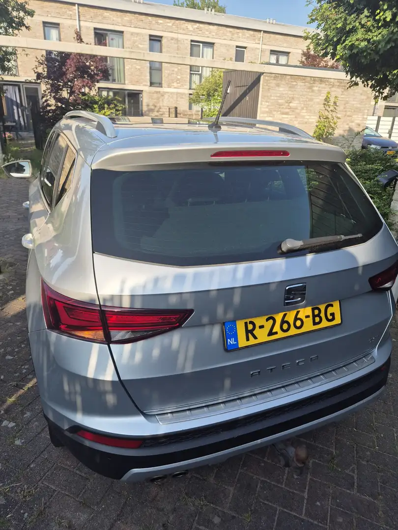 SEAT Ateca 1.4 EcoTSI Xcellence Grijs - 2