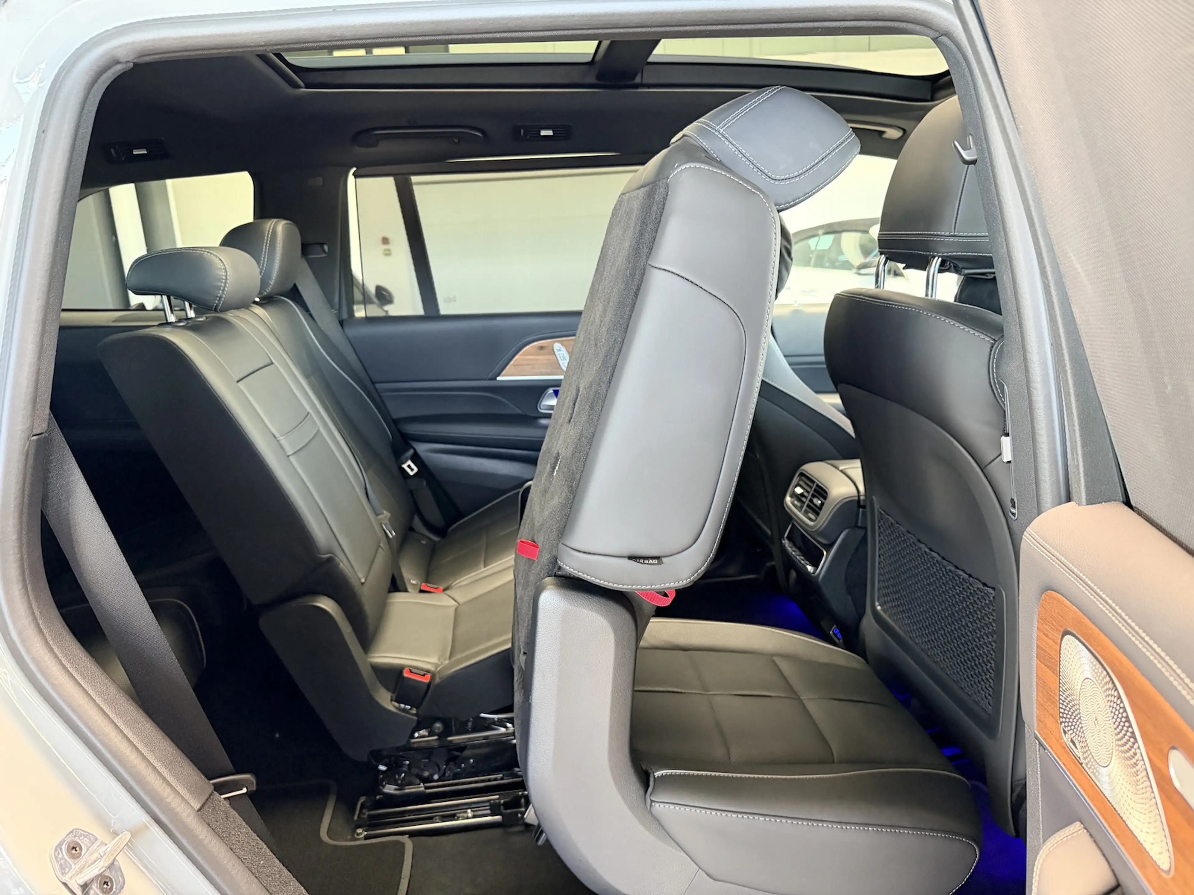 Mercedes-Benz GLS 450 4M AMG Night Keyless Magic 360Gr. HUP 7Sit. — photo 15
