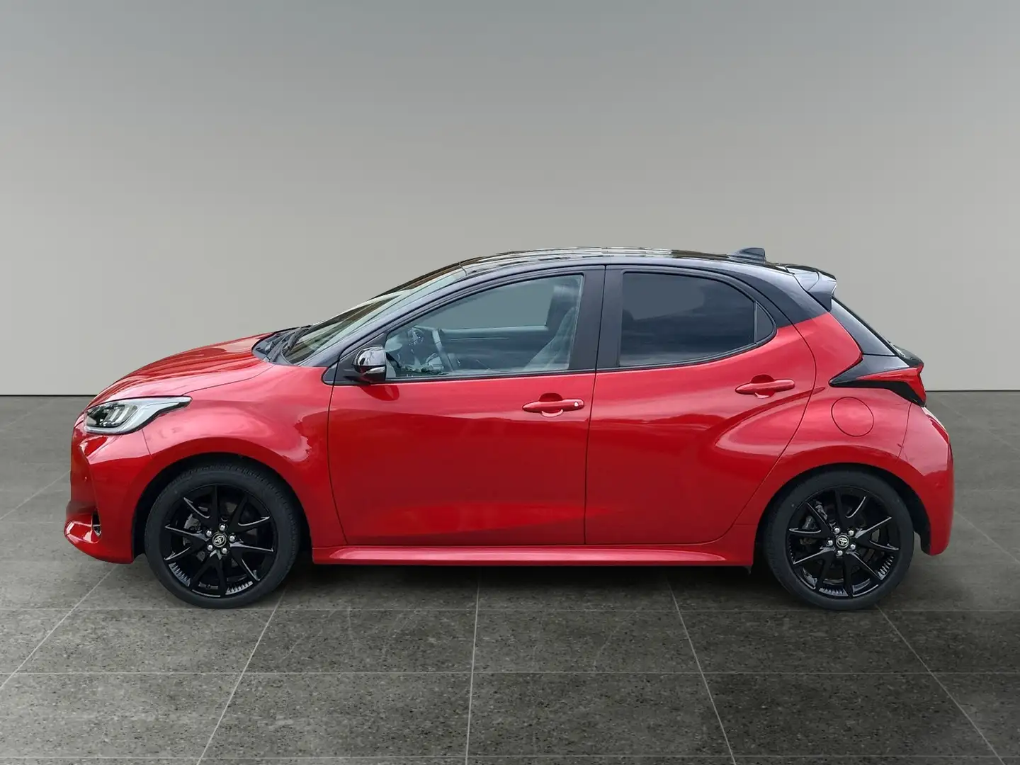 Toyota Yaris 1,5 l Hybrid, 5-türig, Style Rot - 2